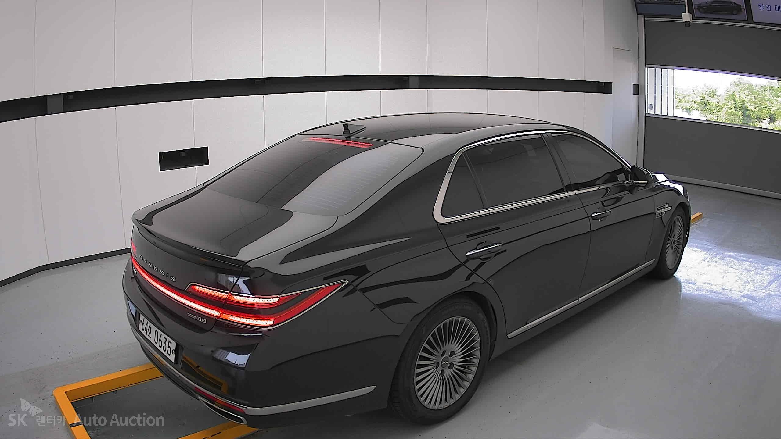 2019 - genesis g90