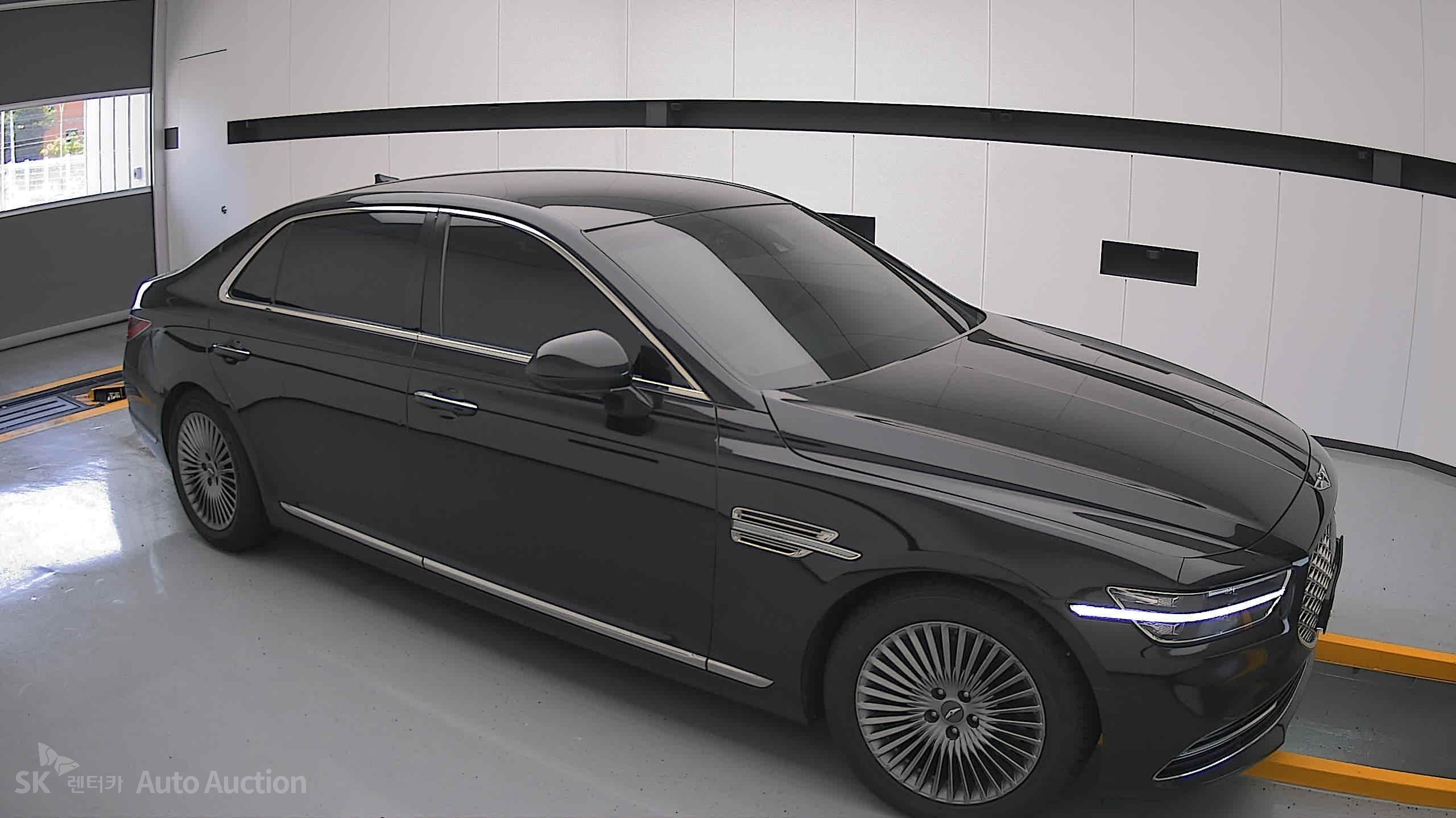2019 - genesis g90