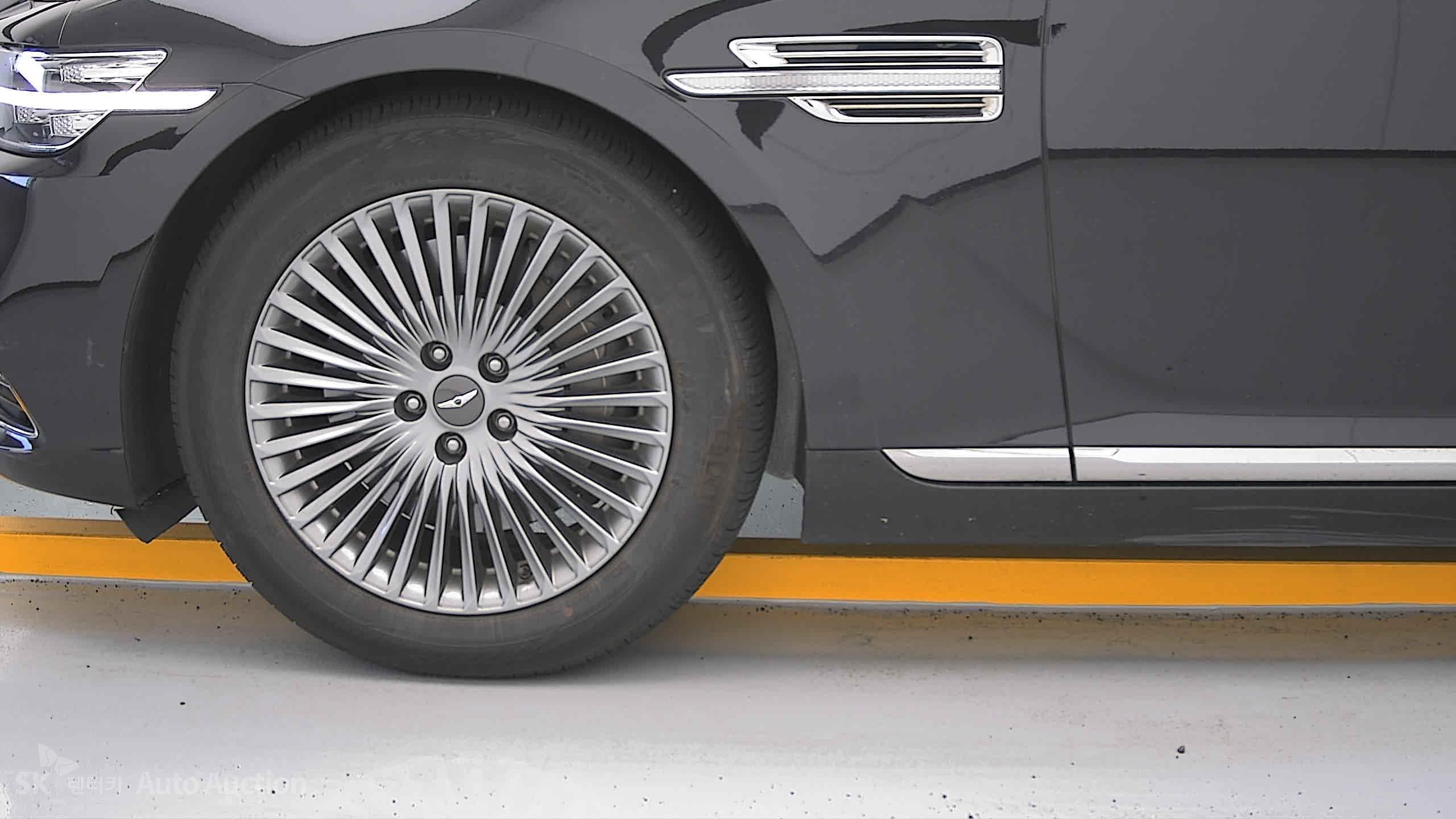 2019 - genesis g90