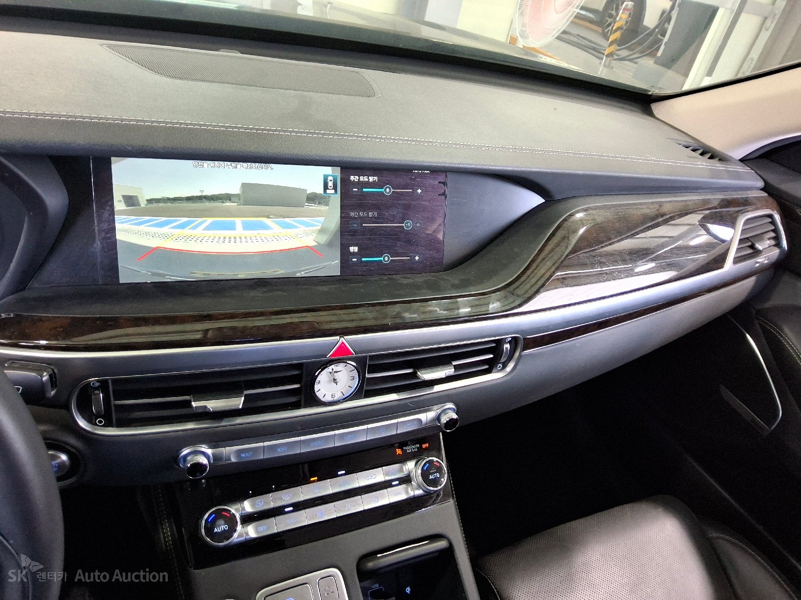 2019 - genesis g90