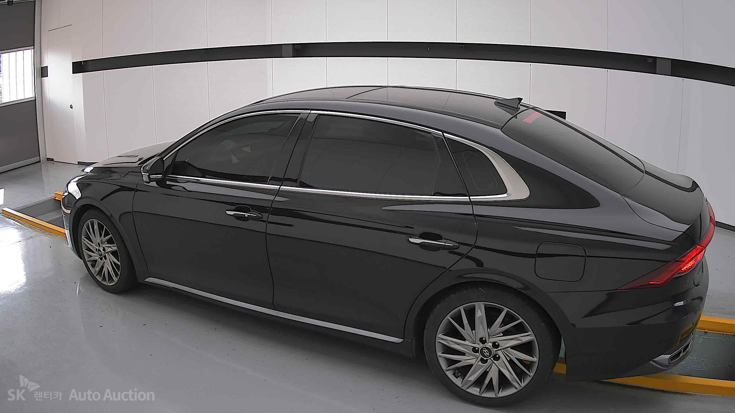 2021 - hyundai grandeur
