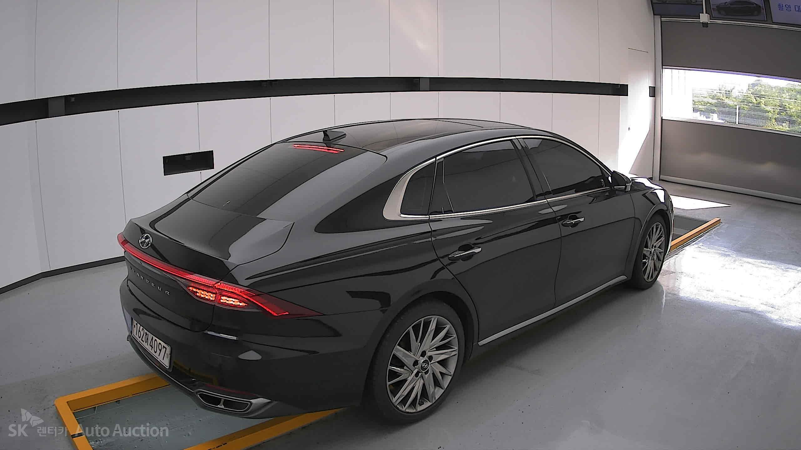2021 - hyundai grandeur