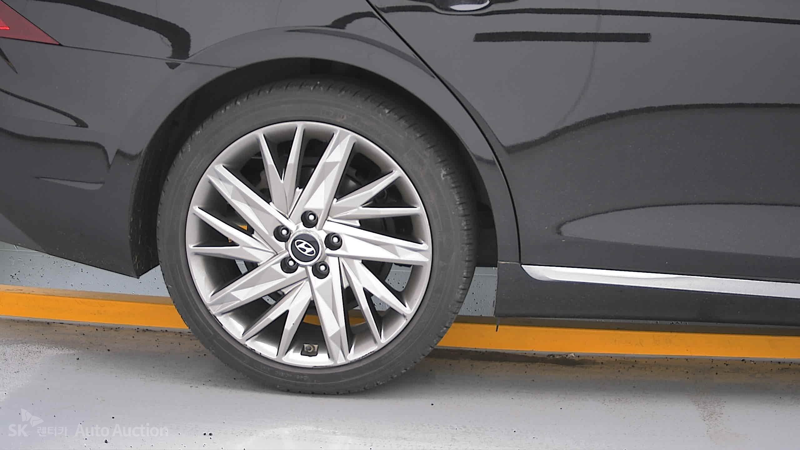 2021 - hyundai grandeur