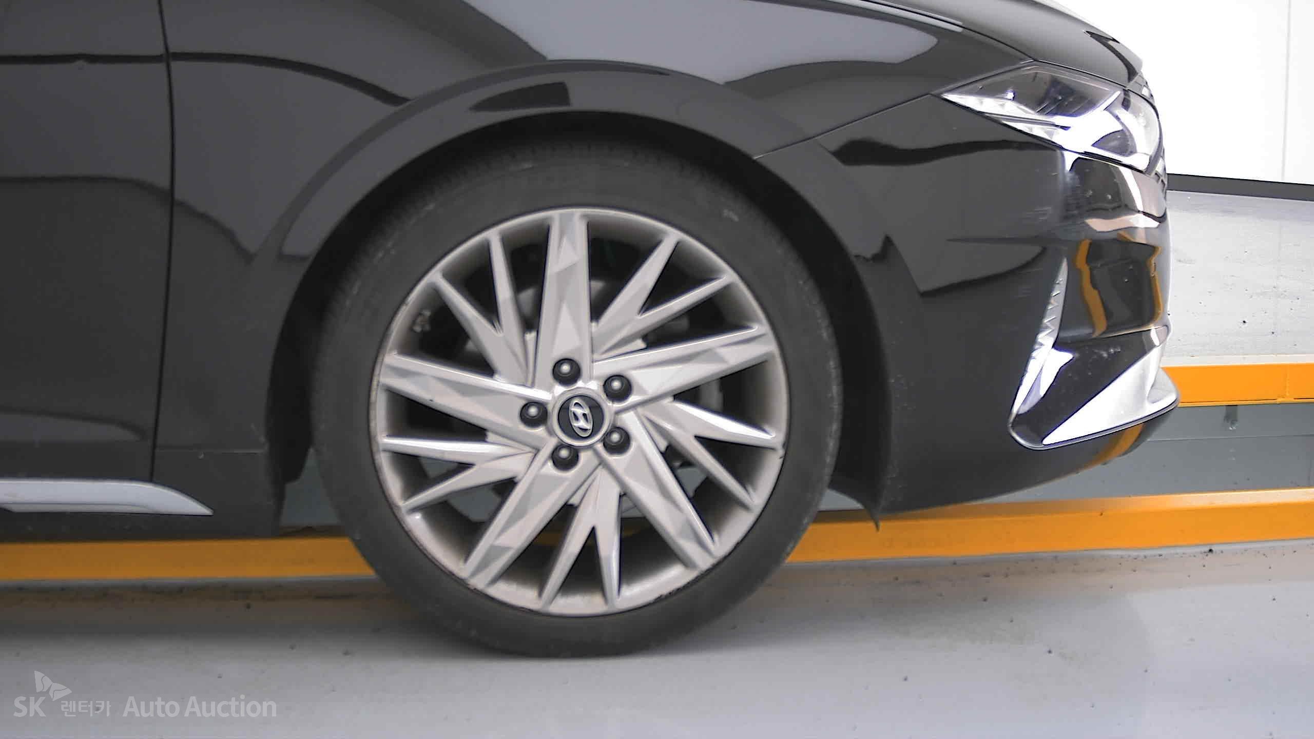 2021 - hyundai grandeur