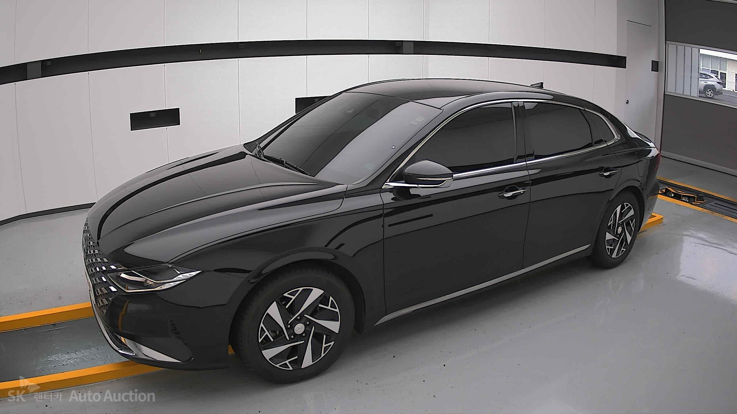 2022 - hyundai grandeur