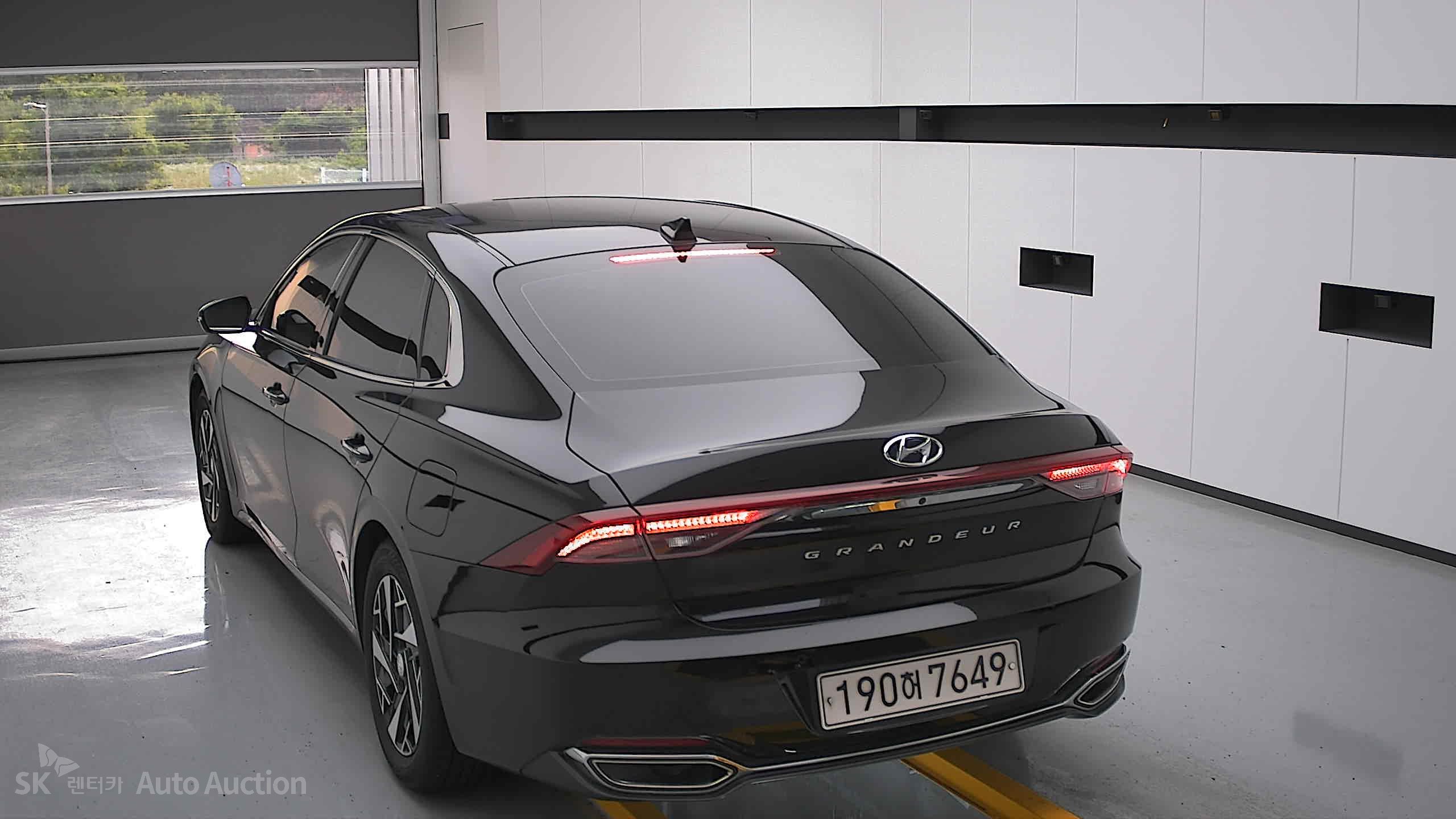 2022 - hyundai grandeur