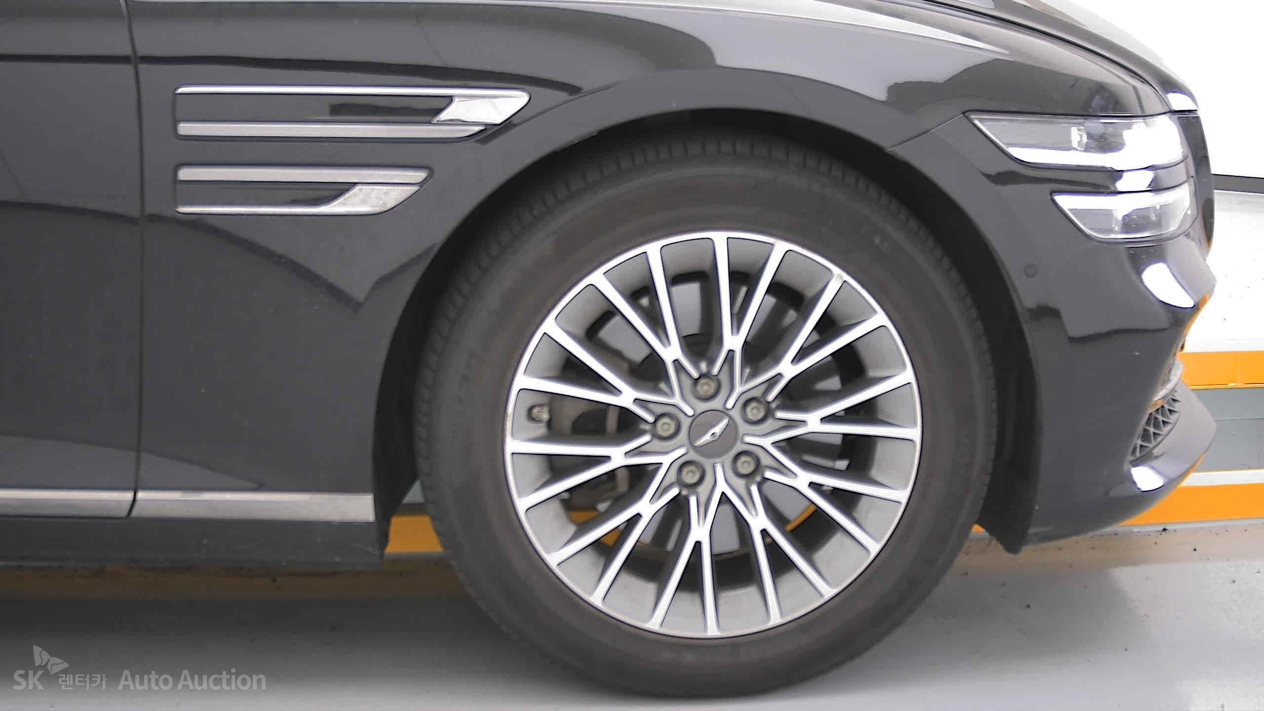 2024 - genesis g80