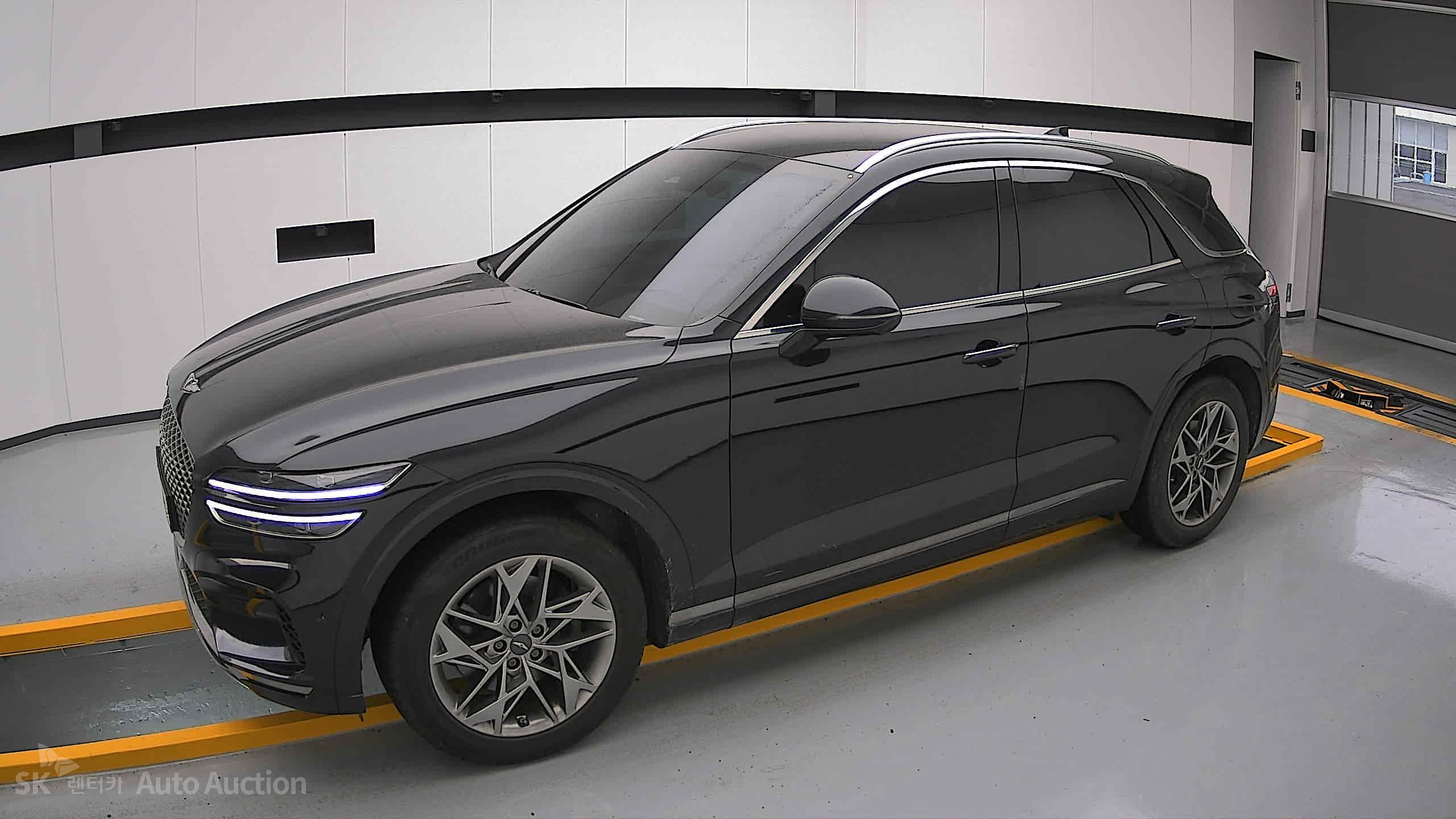 2021 - genesis gv70
