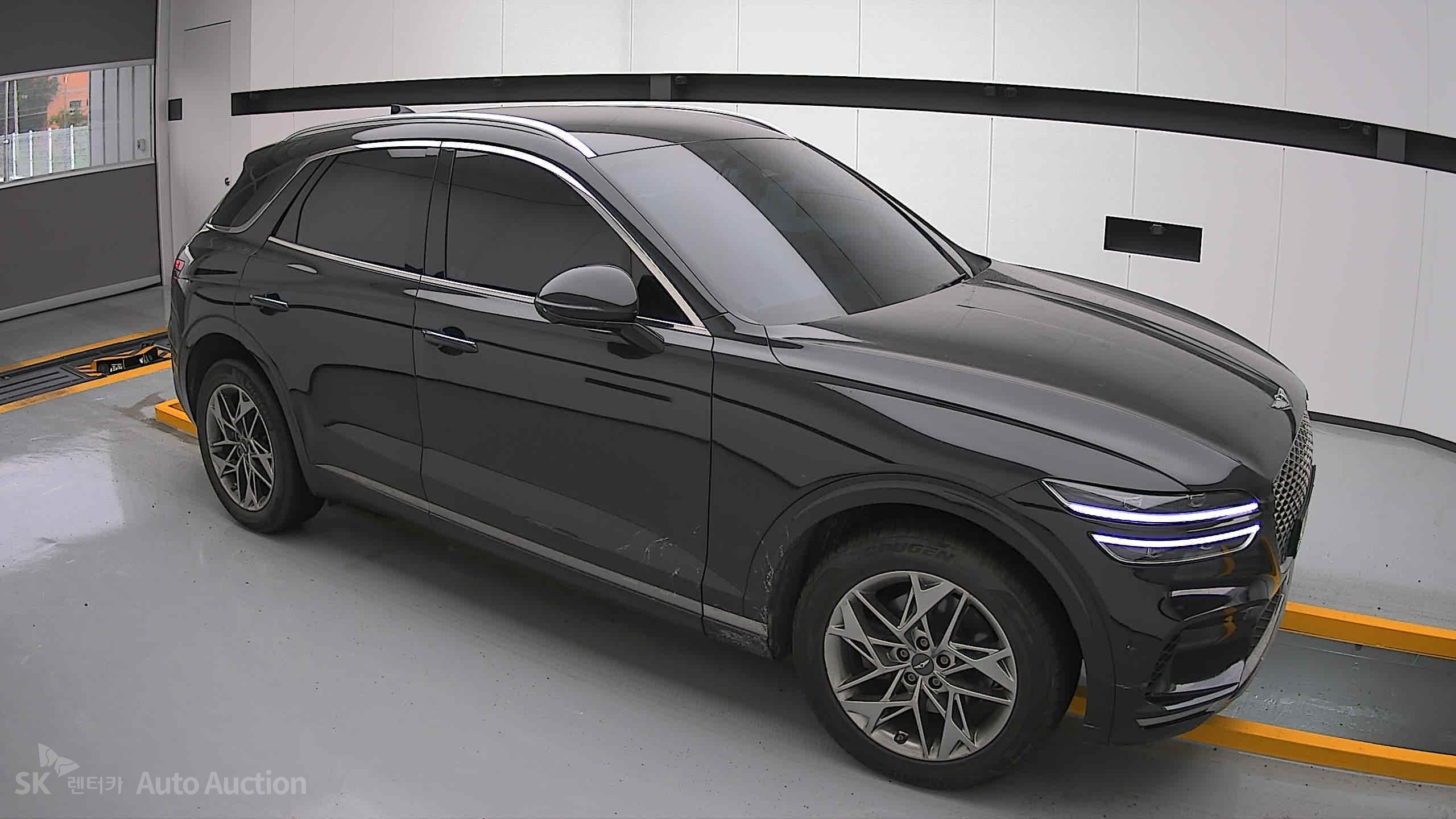 2021 - genesis gv70