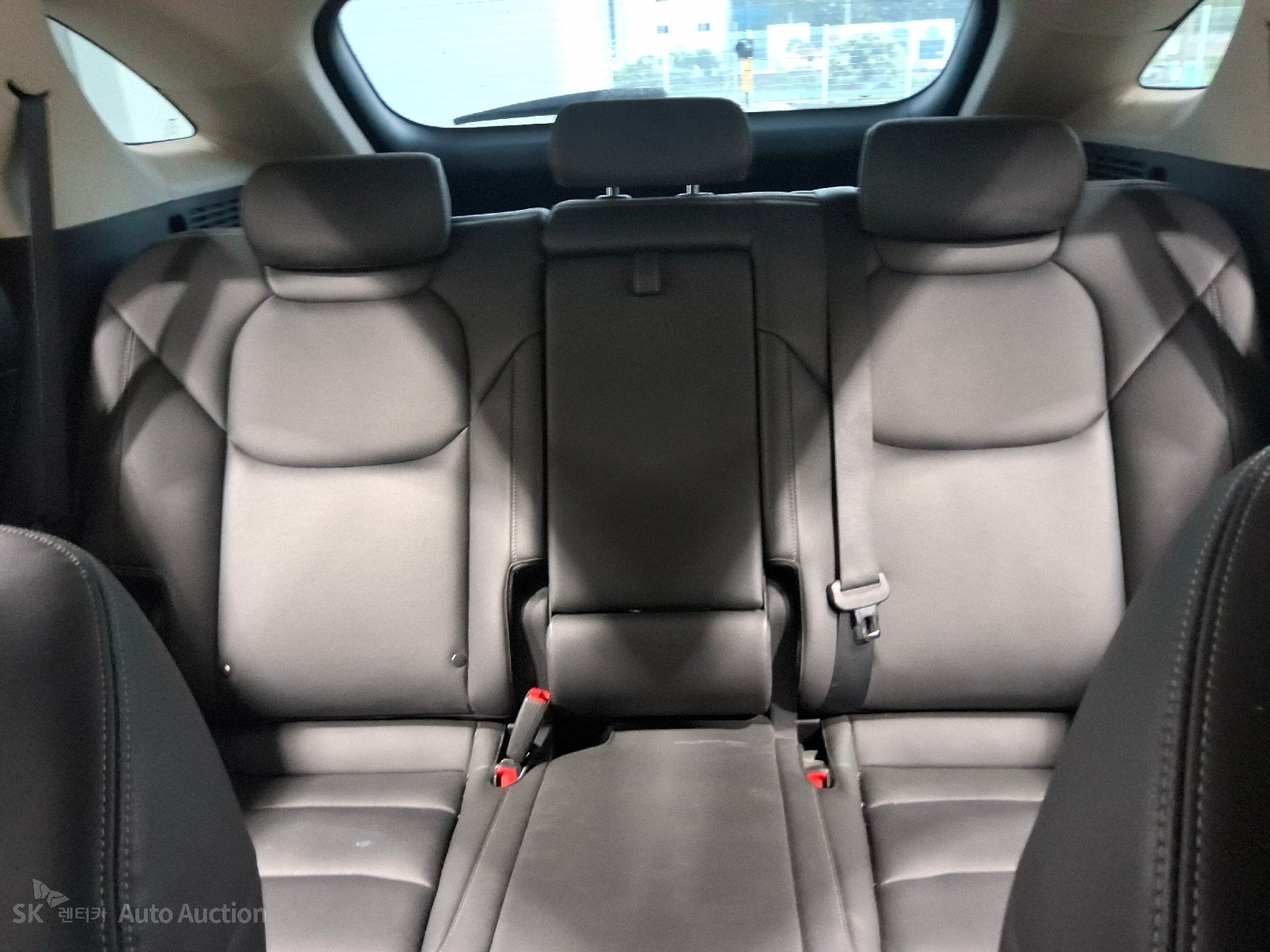 2021 - genesis gv70