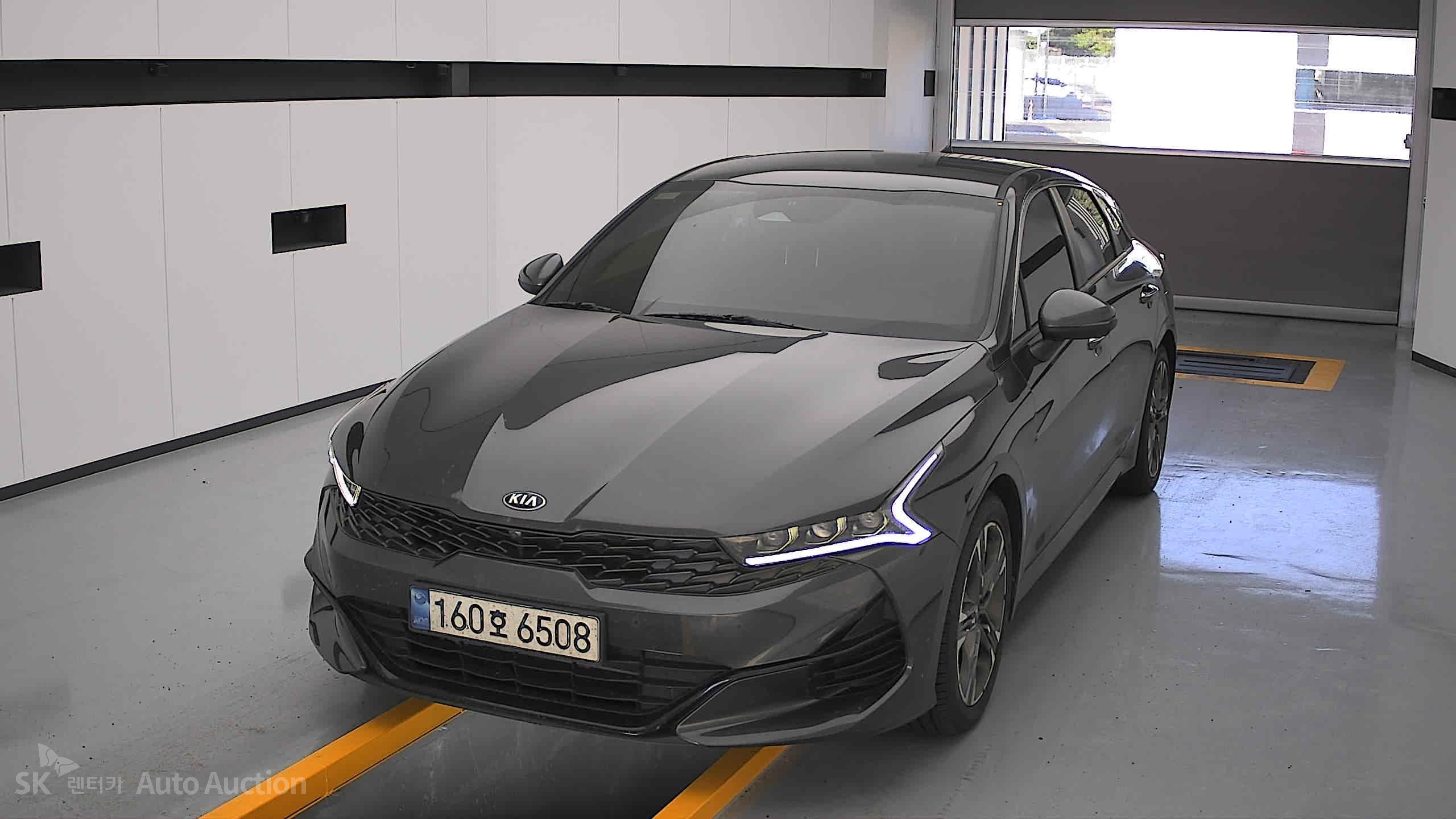 2021 - kia k5