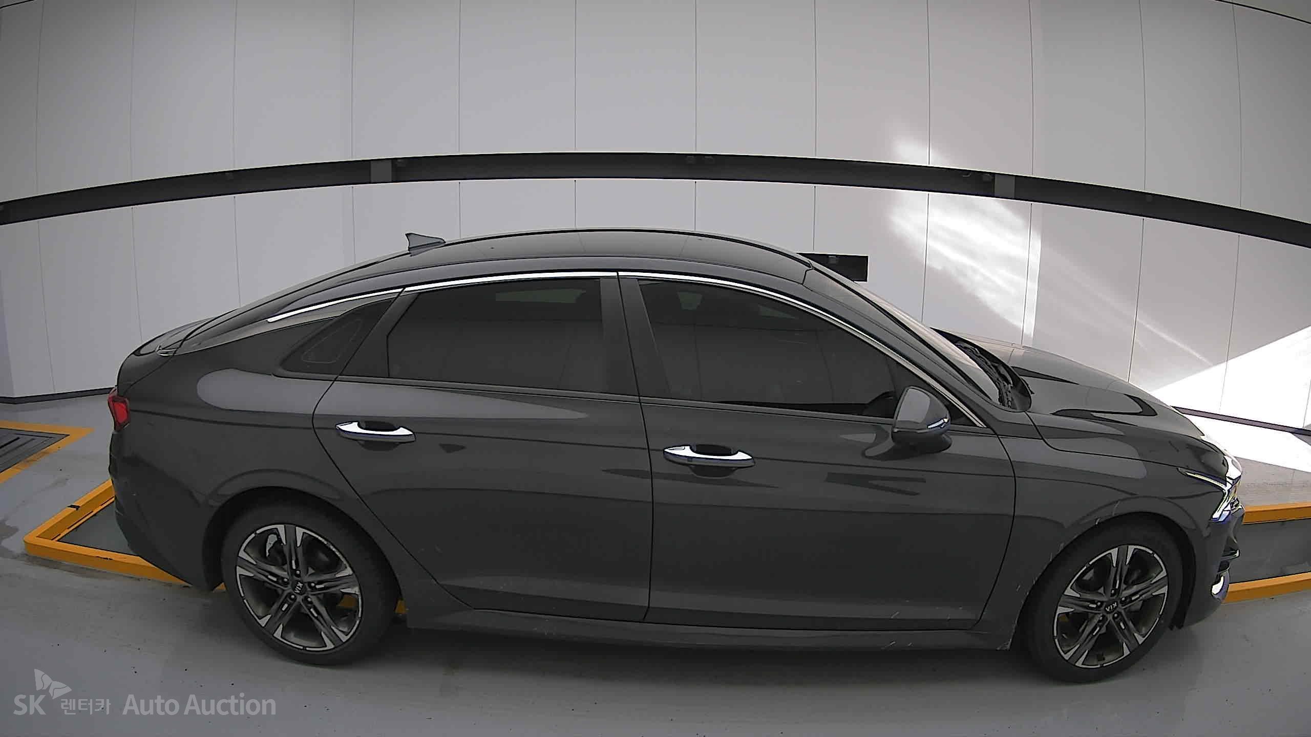 2021 - kia k5
