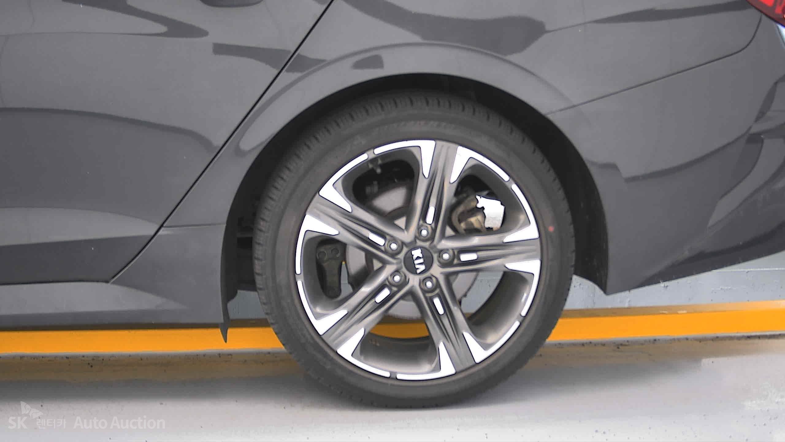 2021 - kia k5