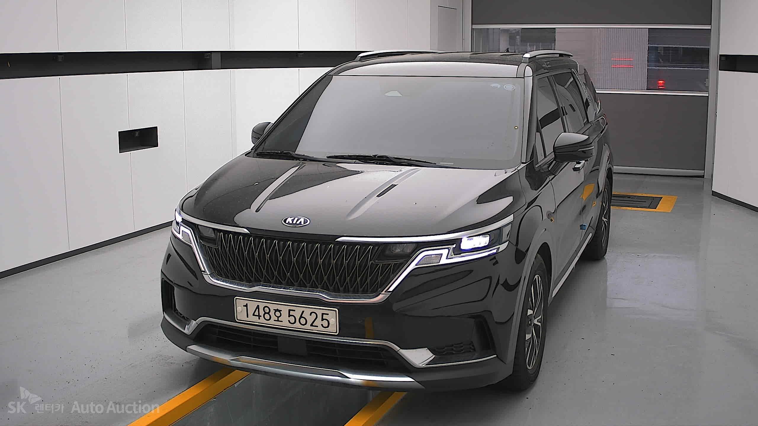 2021 - kia carnival