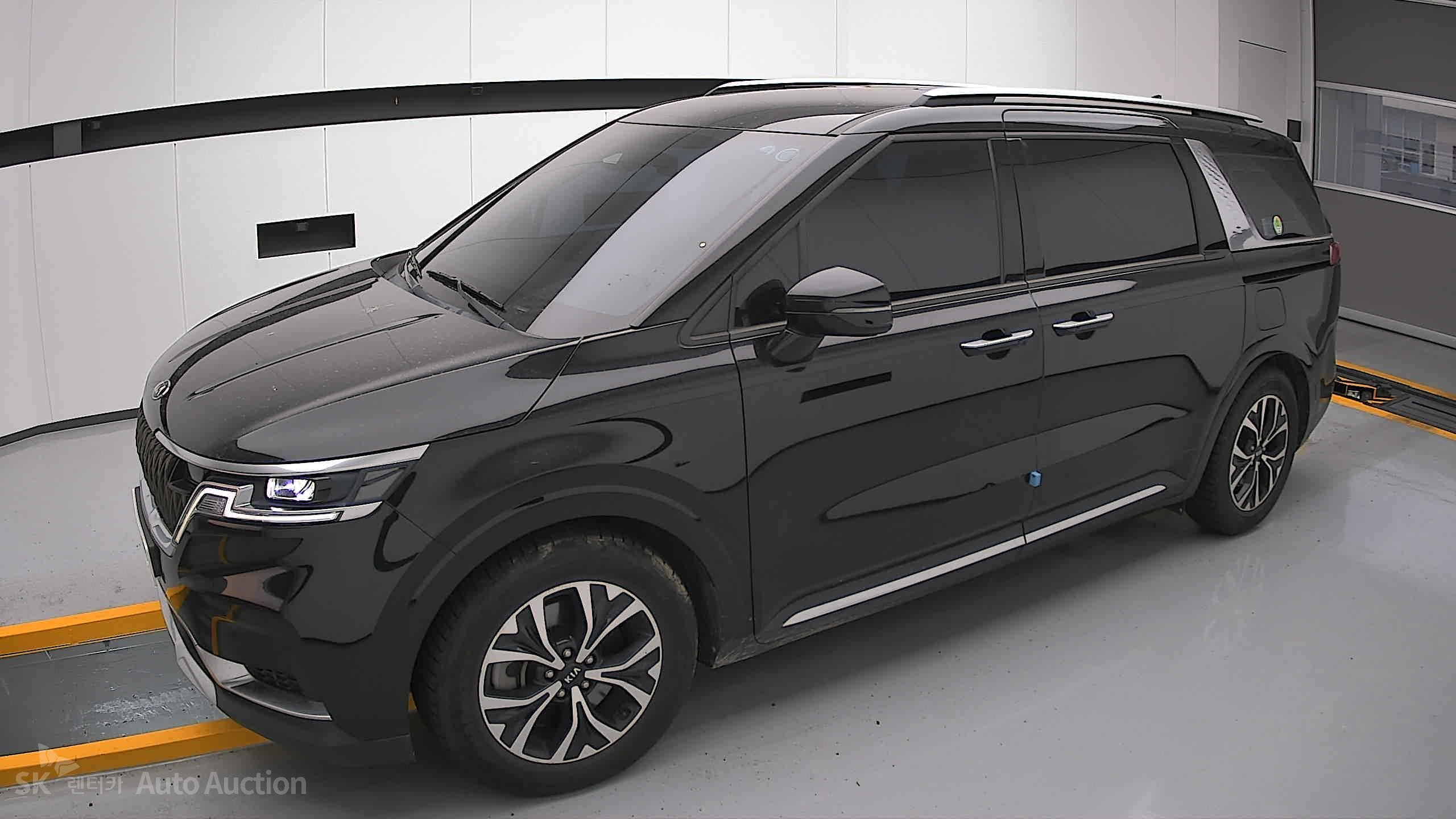 2021 - kia carnival