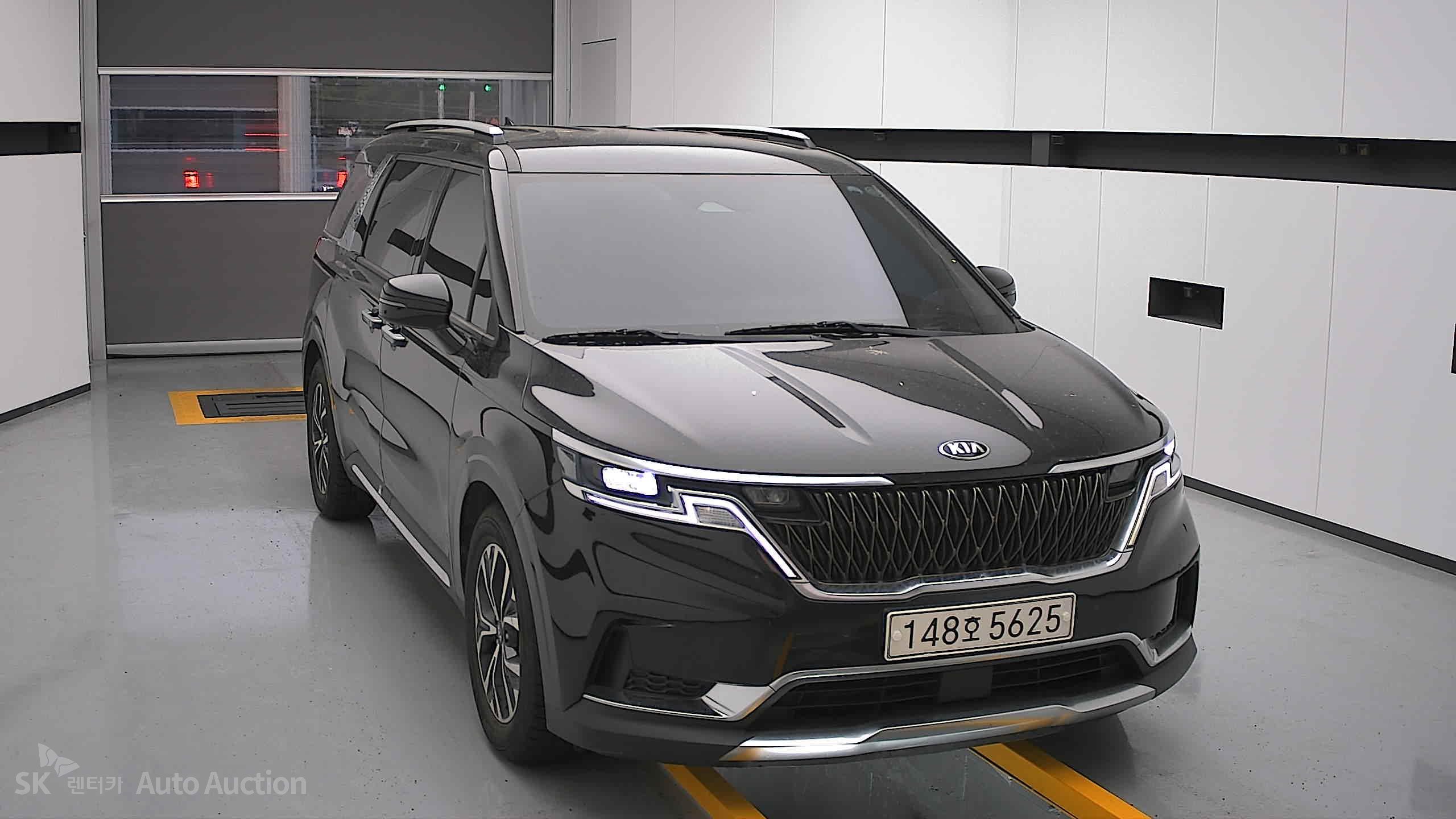 2021 - kia carnival