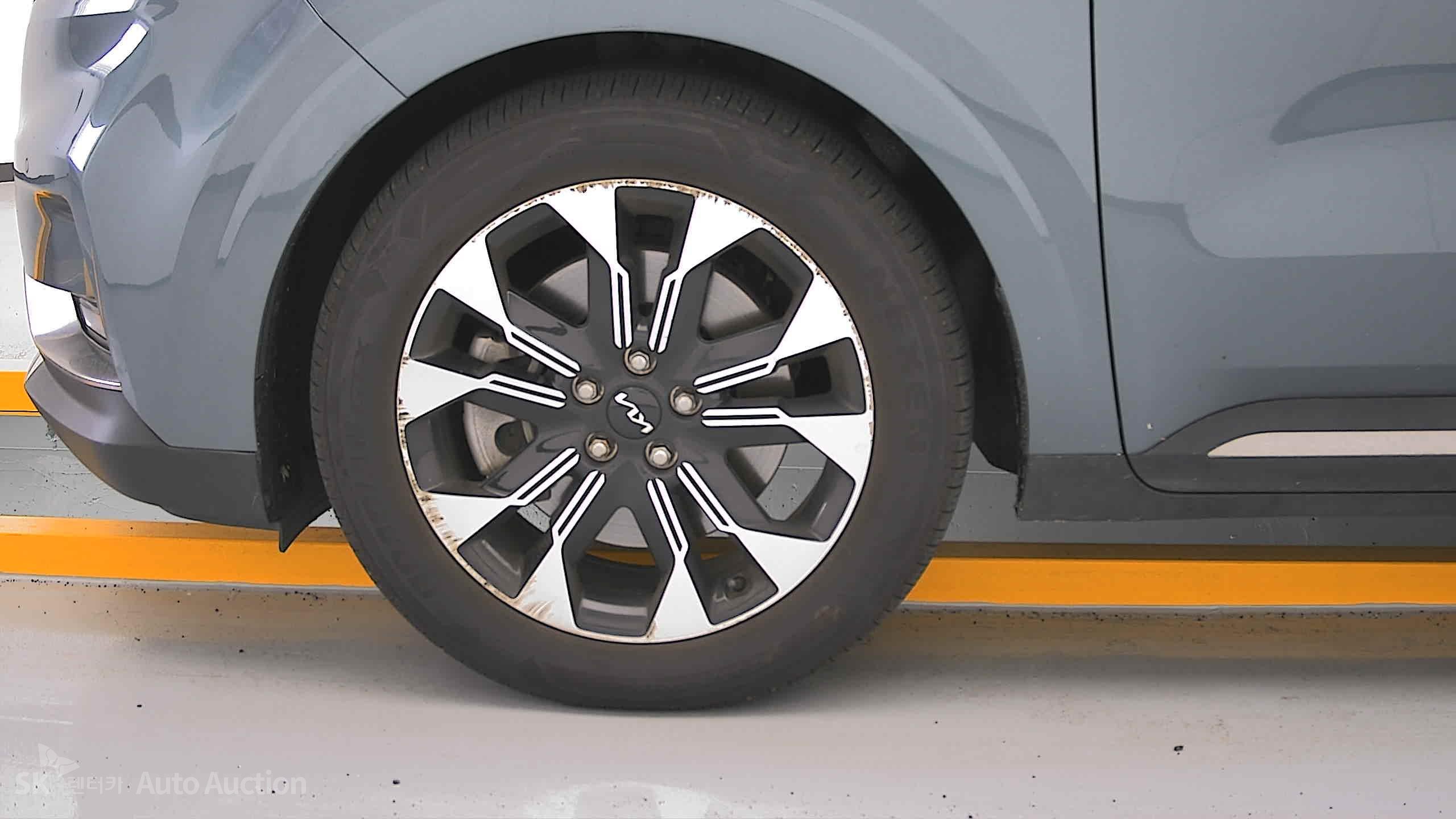 2022 - kia carnival