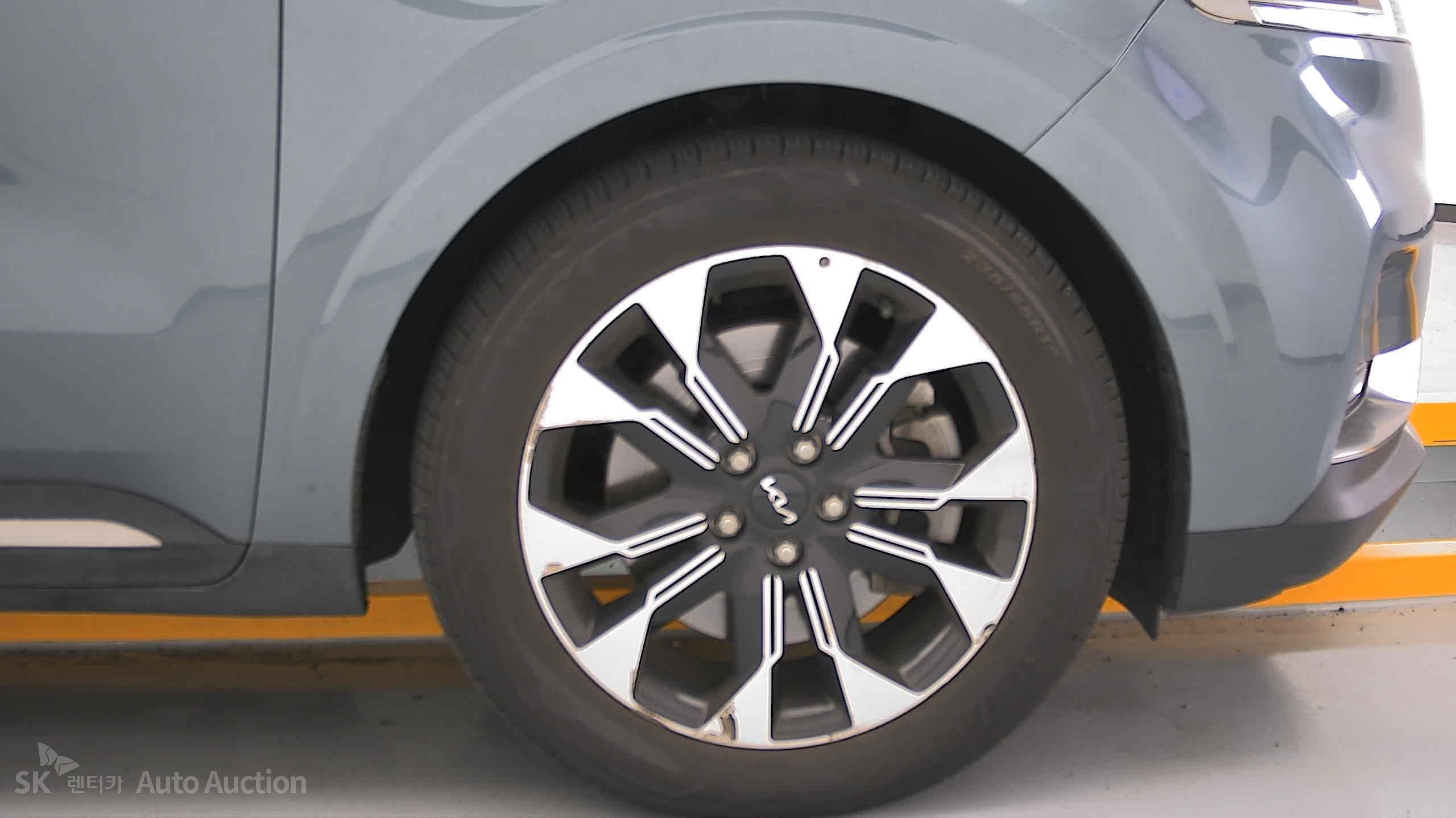 2022 - kia carnival