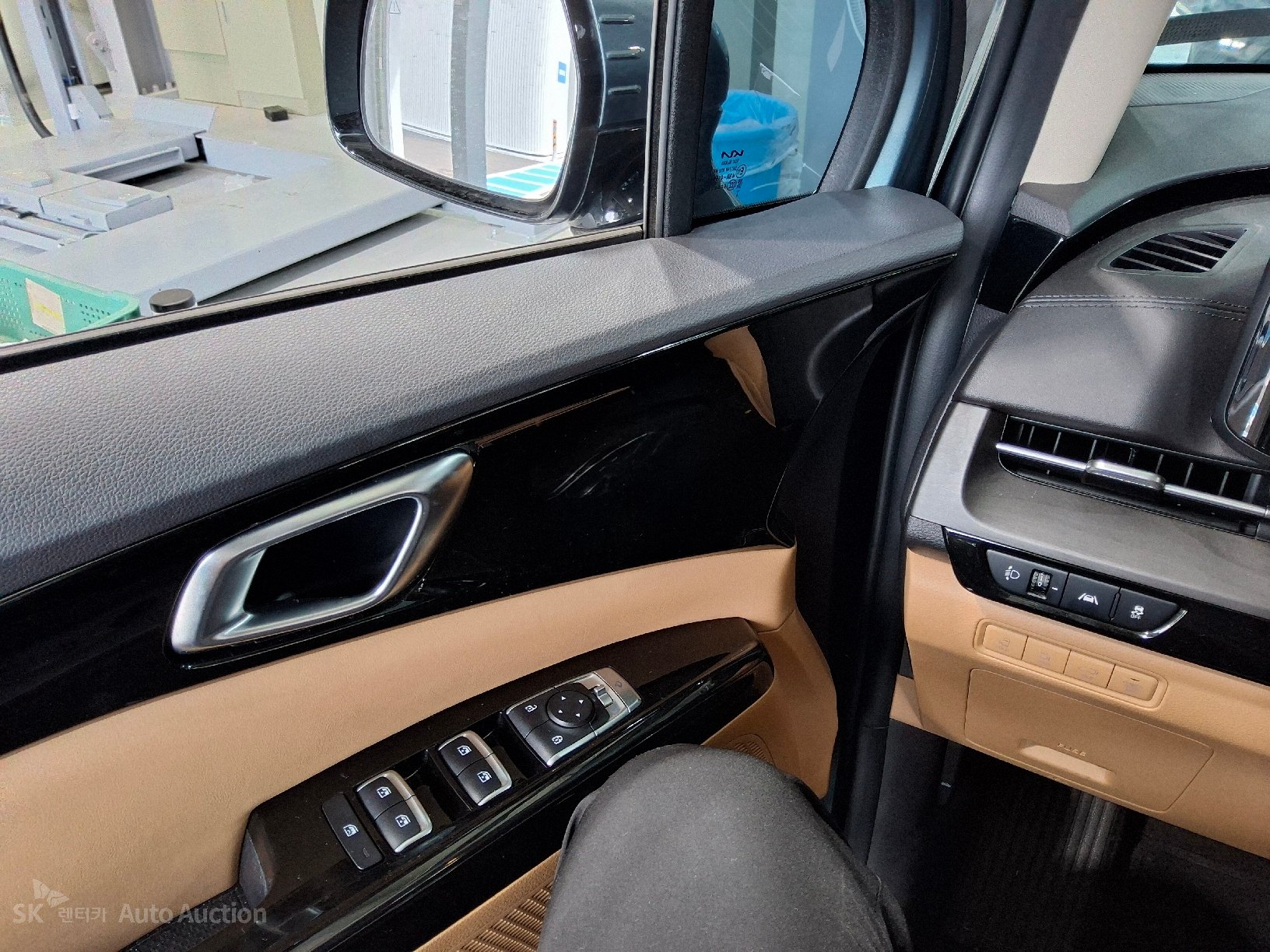 2022 - kia carnival