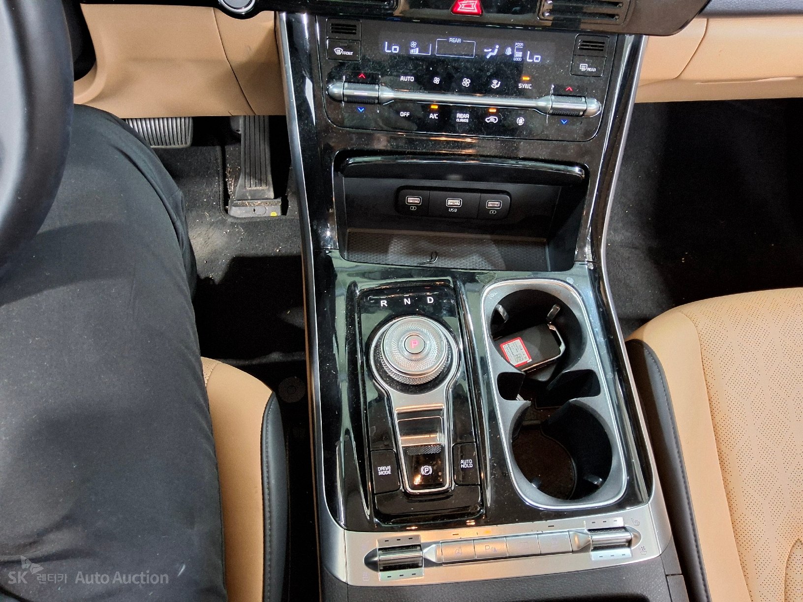 2022 - kia carnival