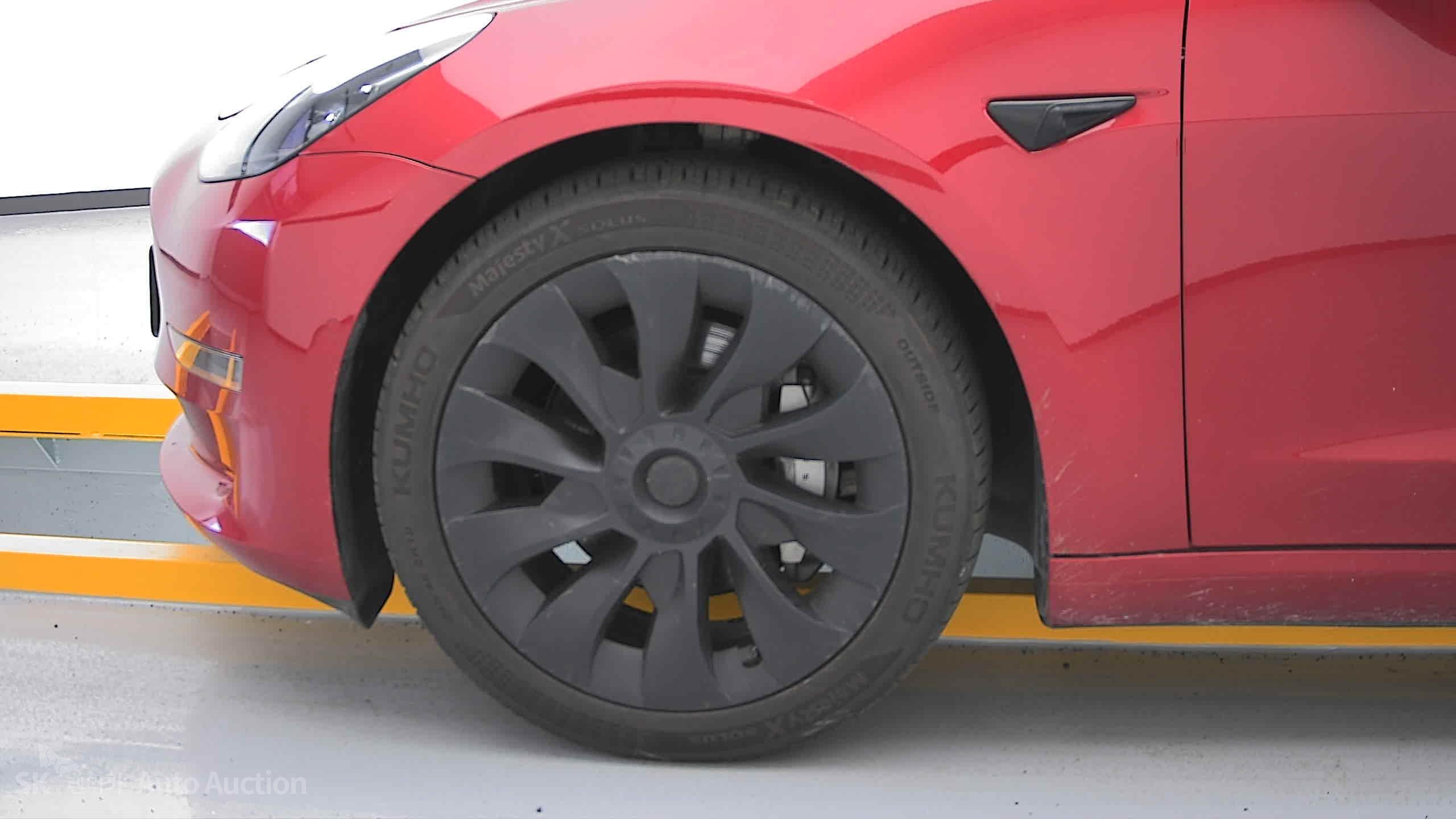 2021 - tesla model 3