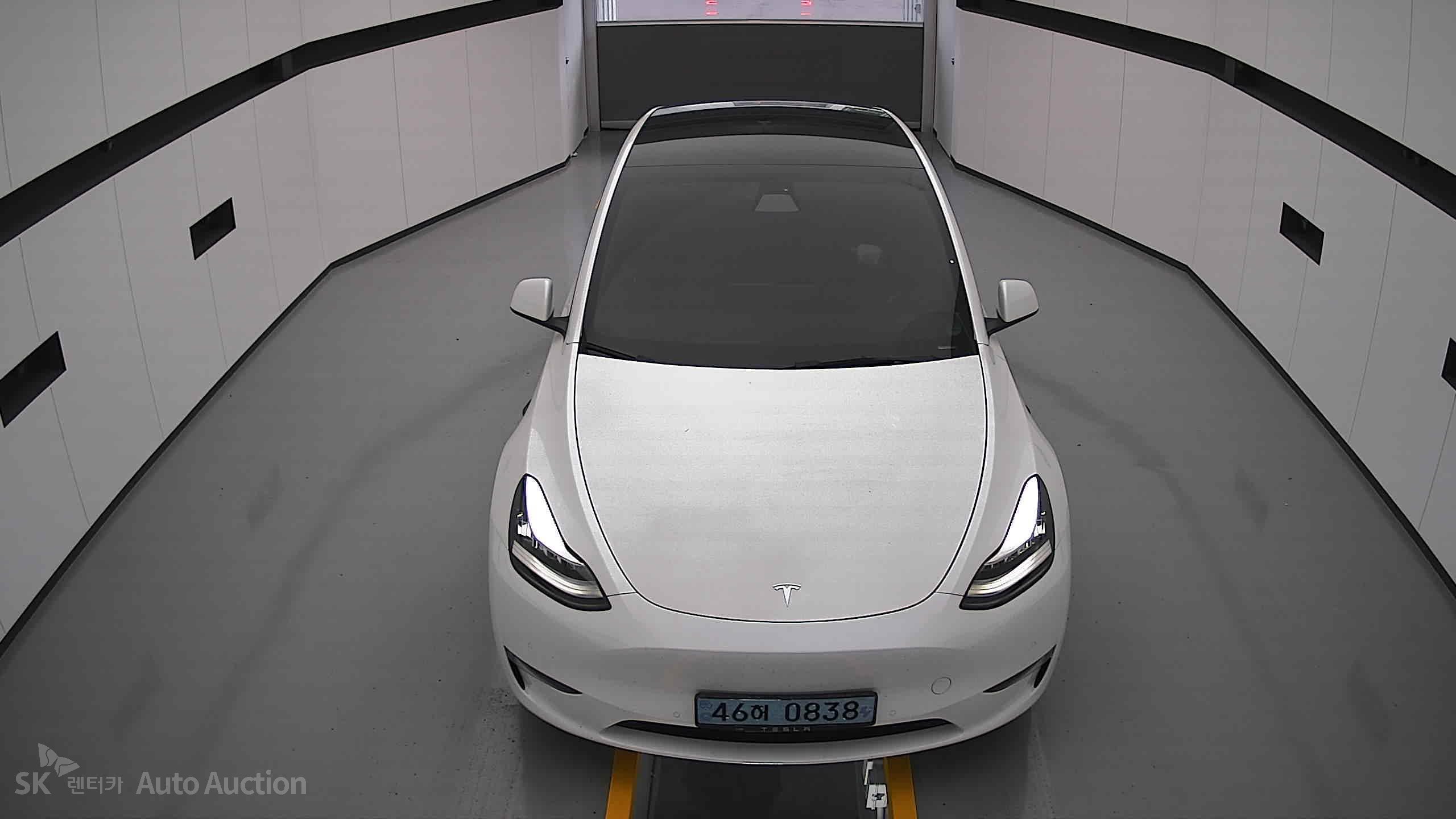 2022 - tesla model y