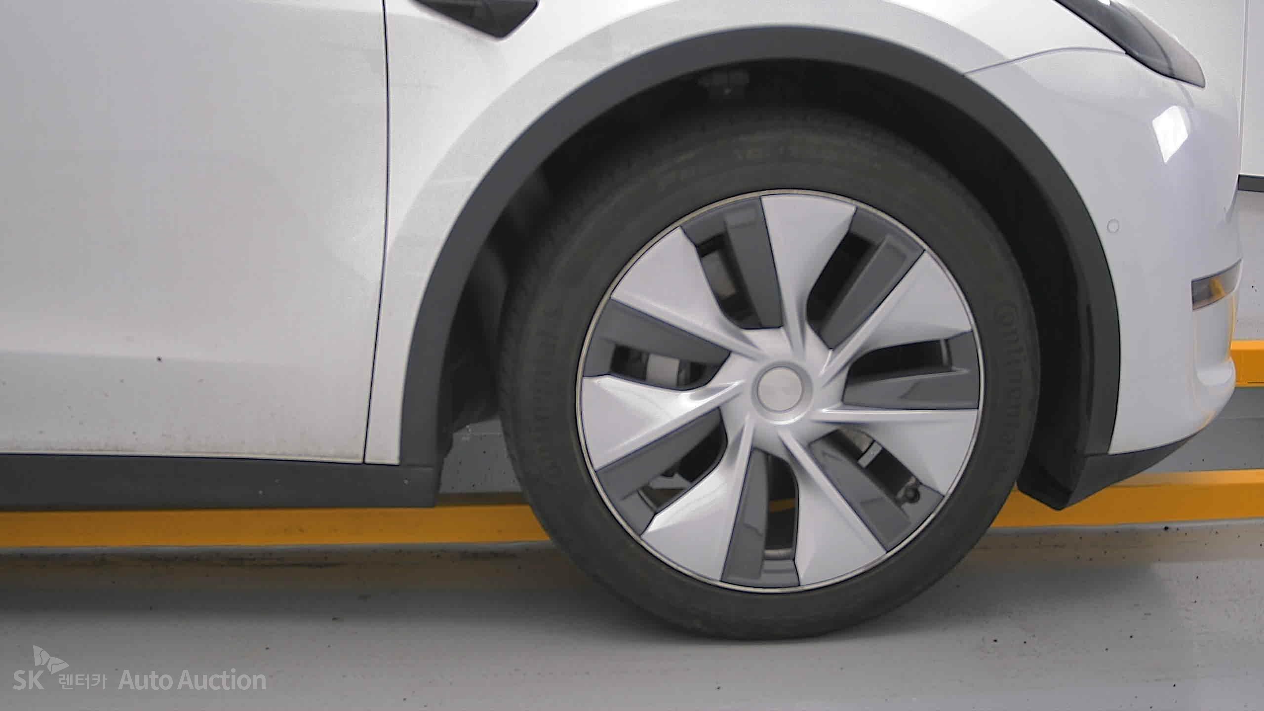 2022 - tesla model y