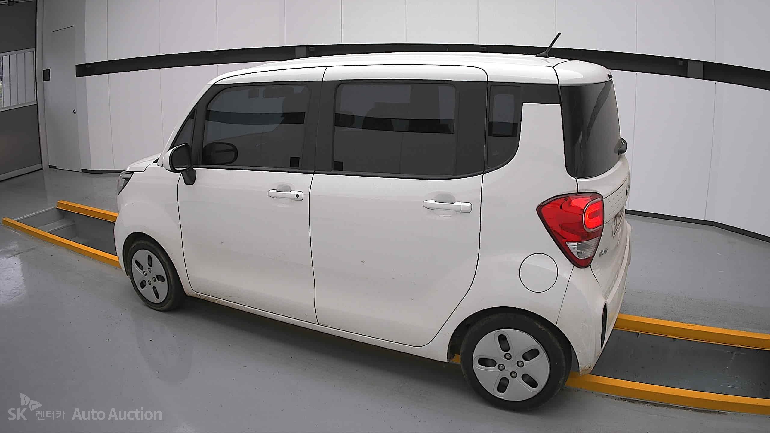 2022 - kia ray