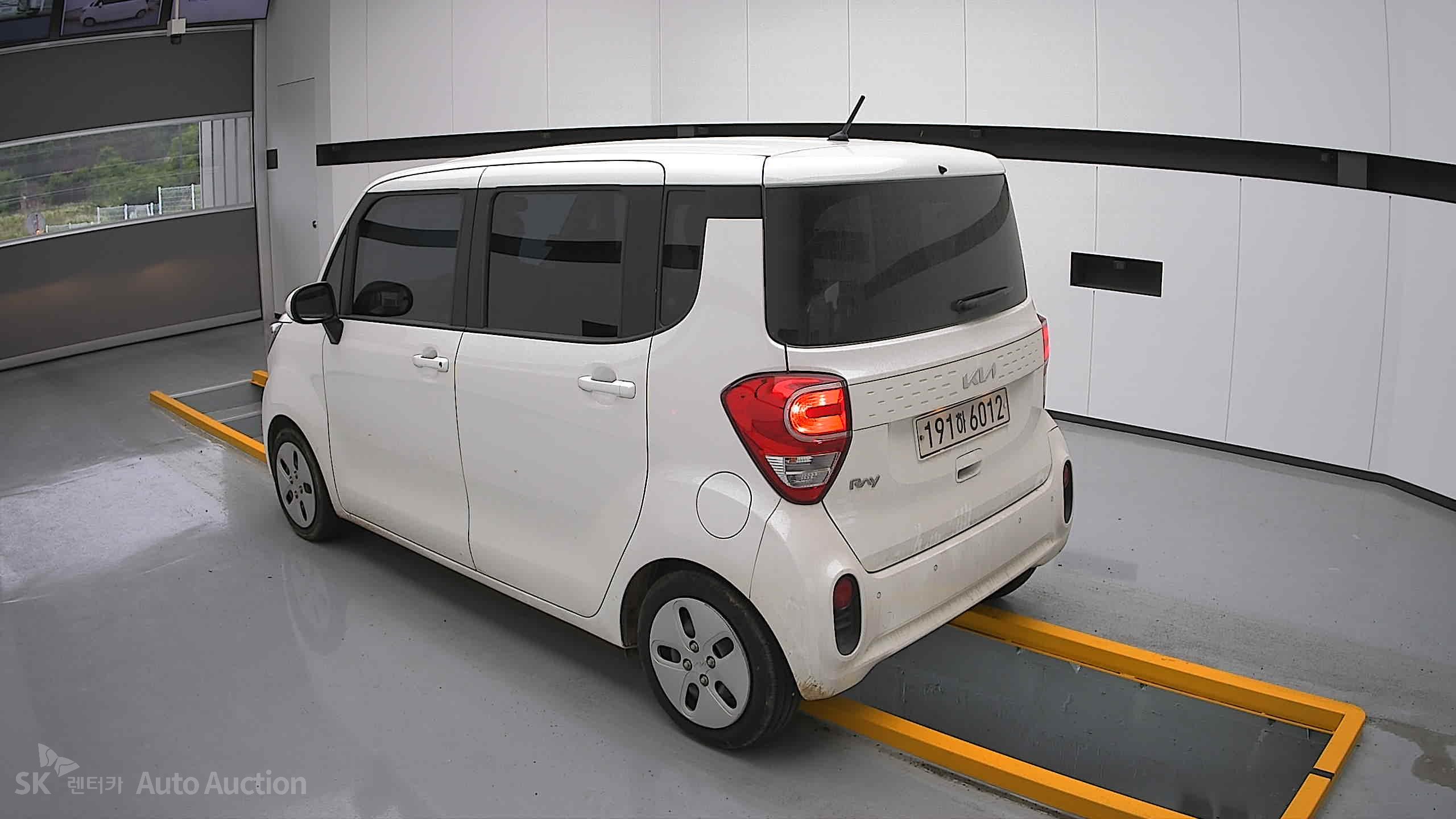 2022 - kia ray