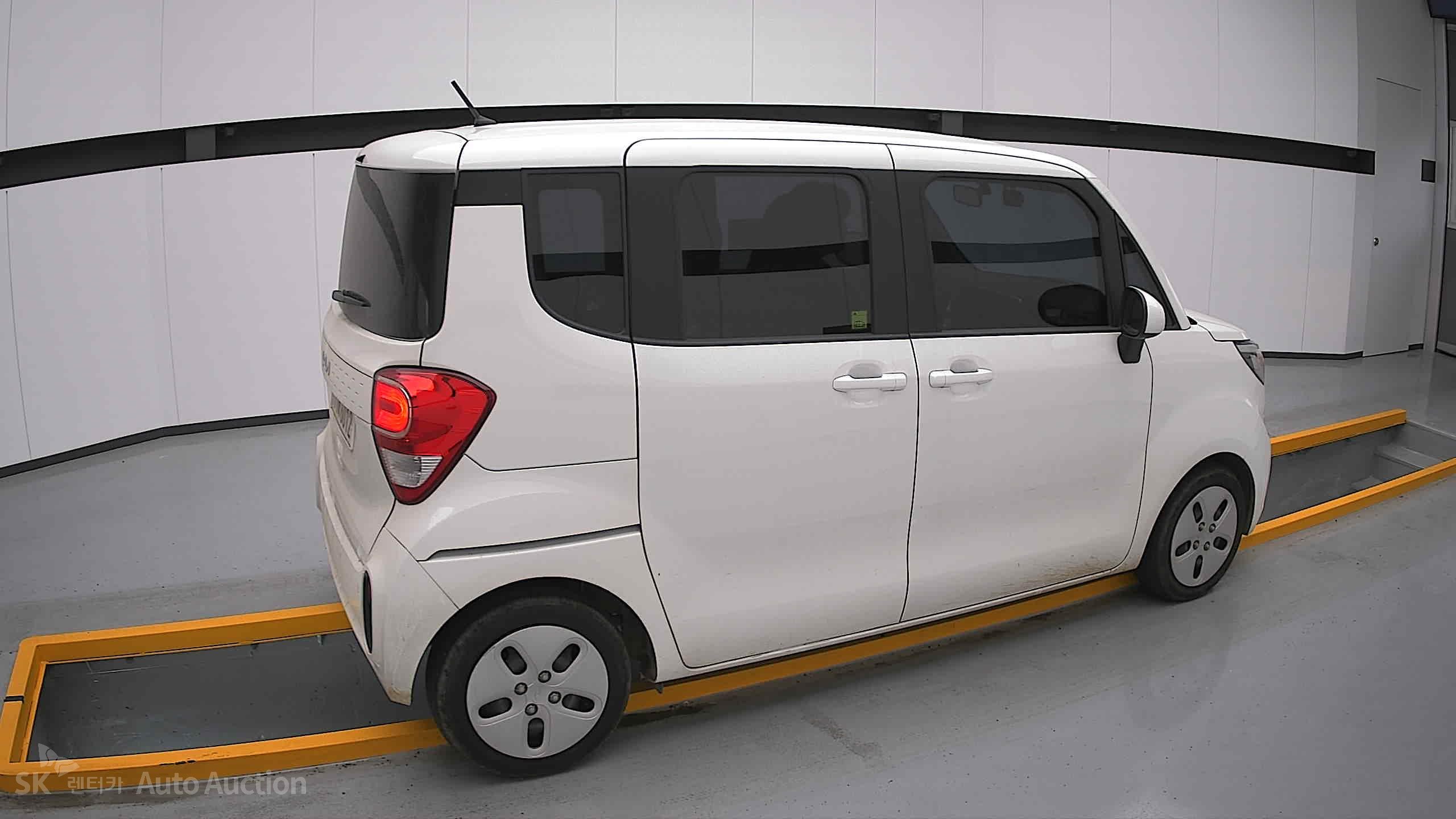2022 - kia ray