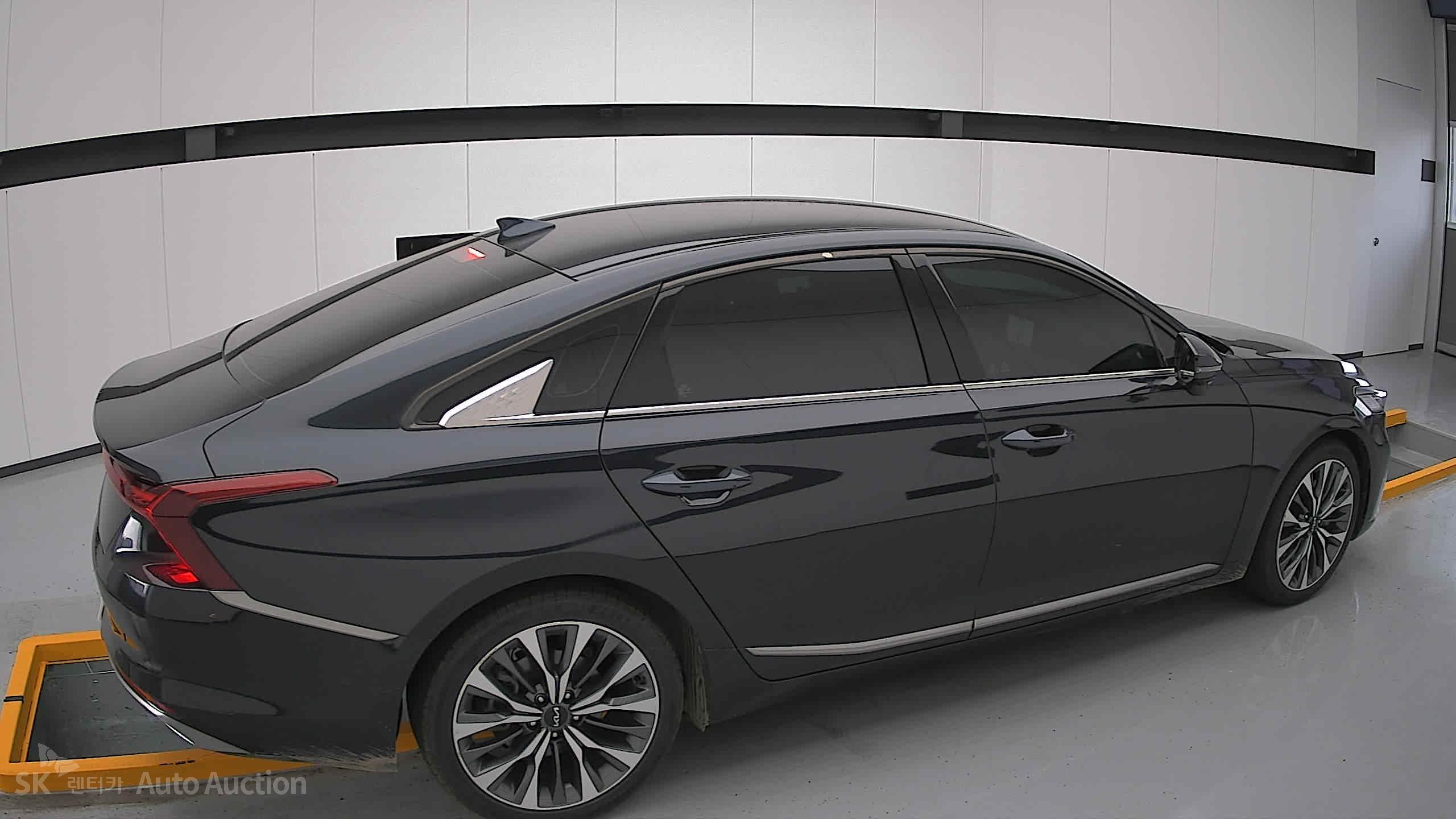 2022 - kia k8