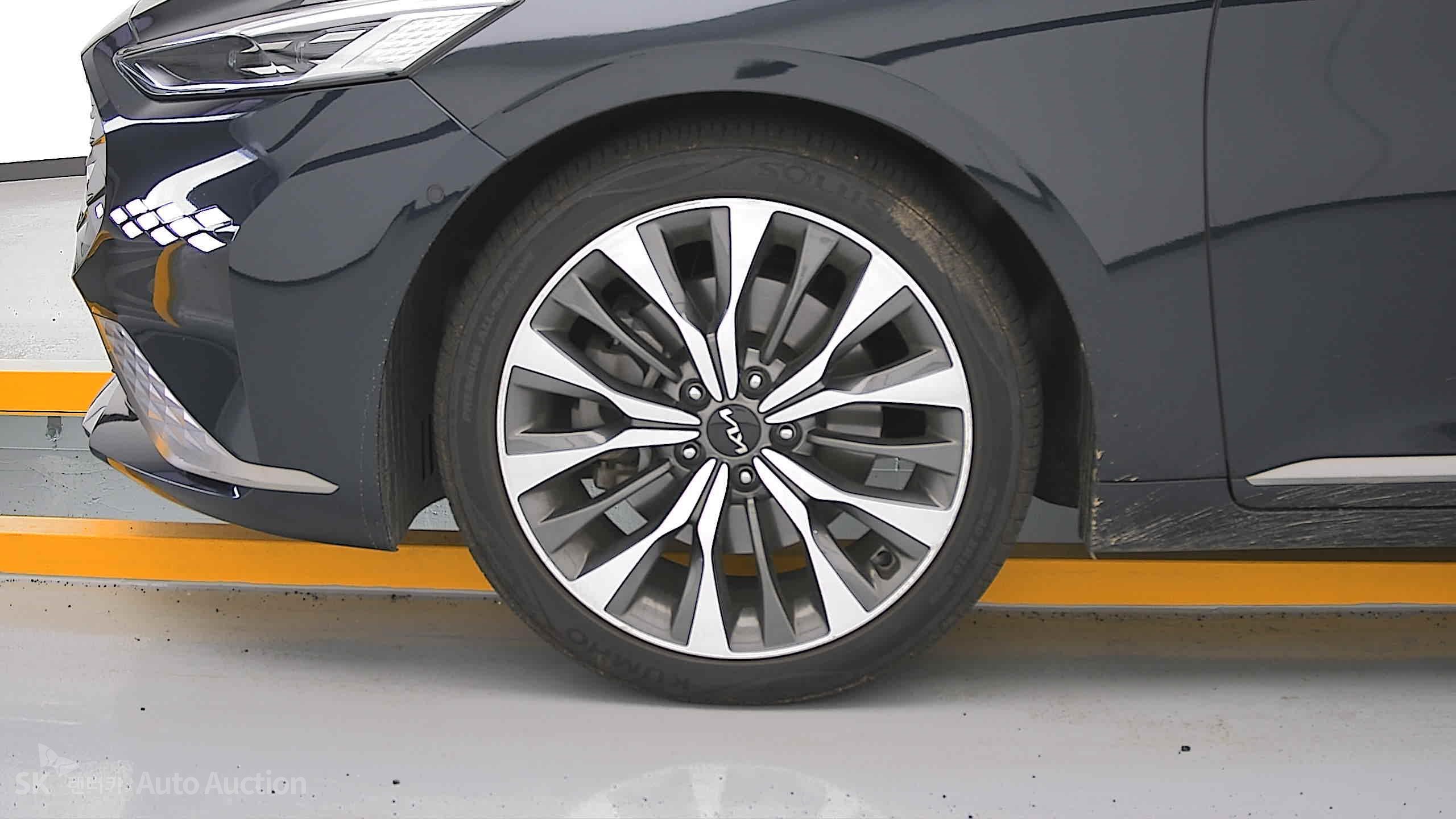 2022 - kia k8