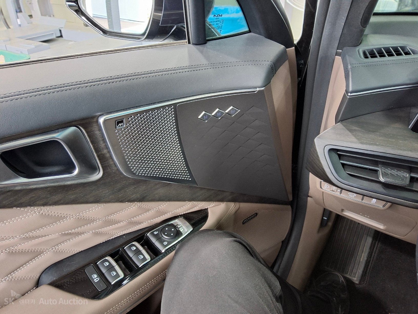 2022 - kia k8