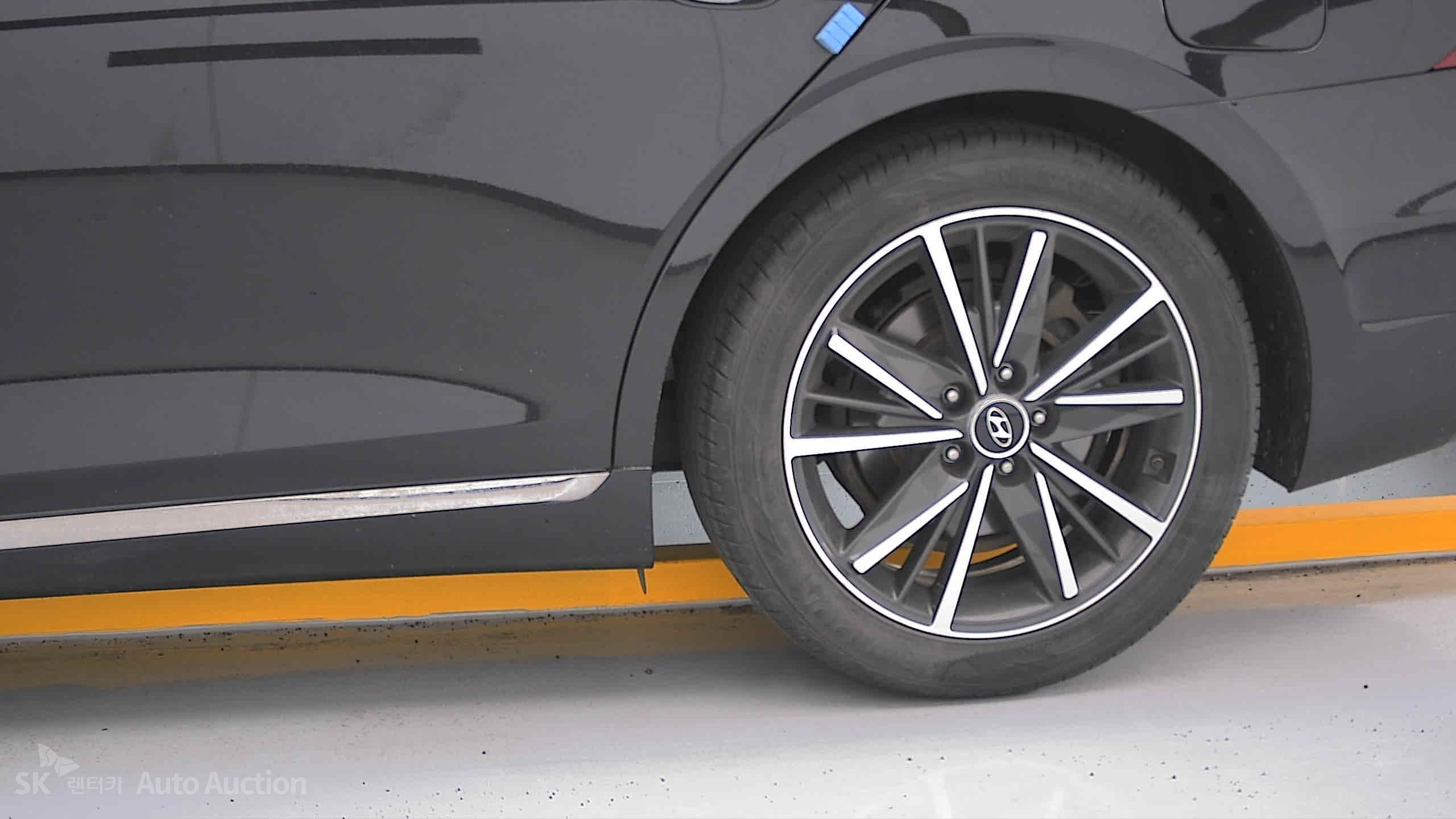 2022 - hyundai grandeur
