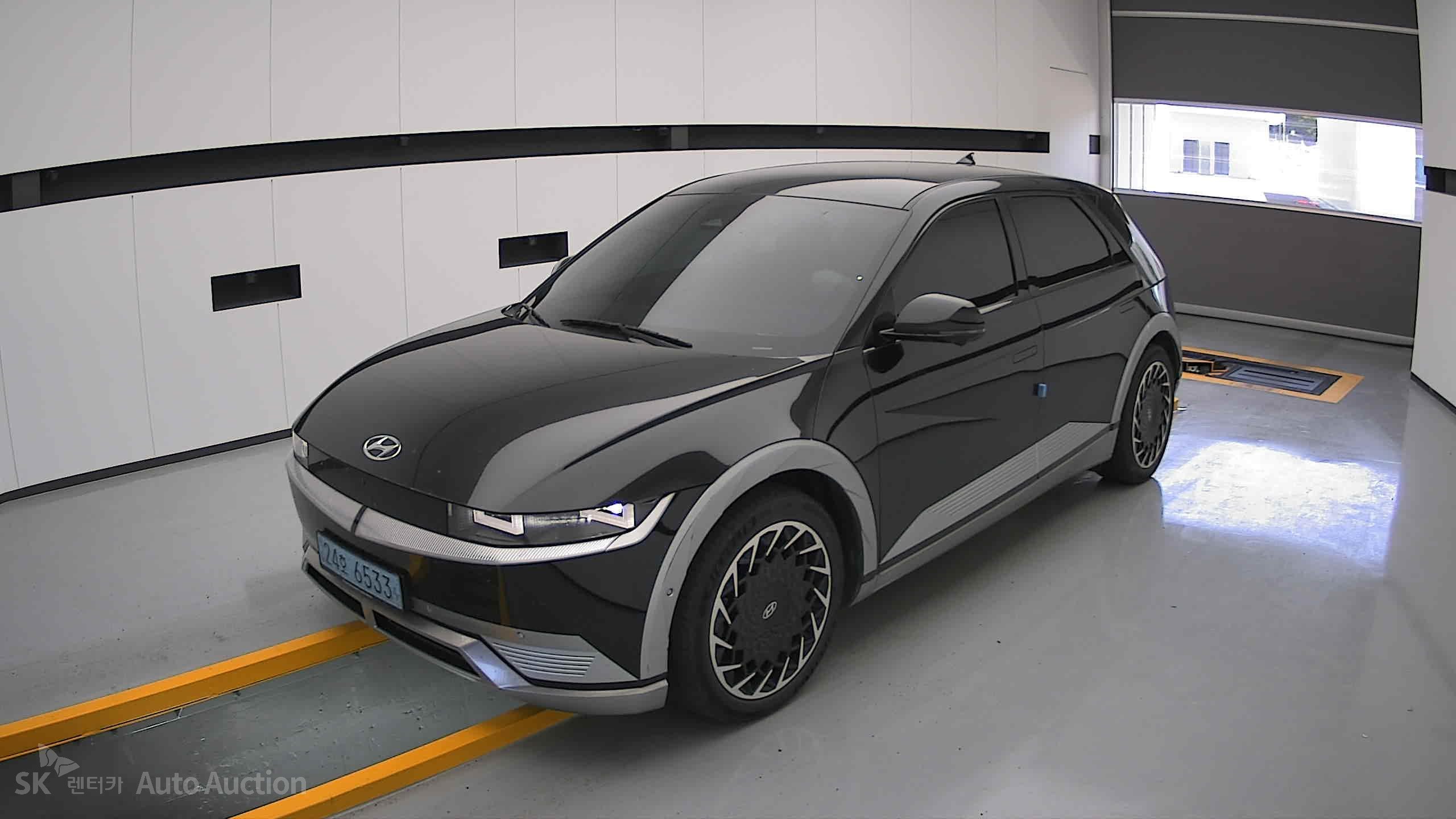 2022 - hyundai ioniq