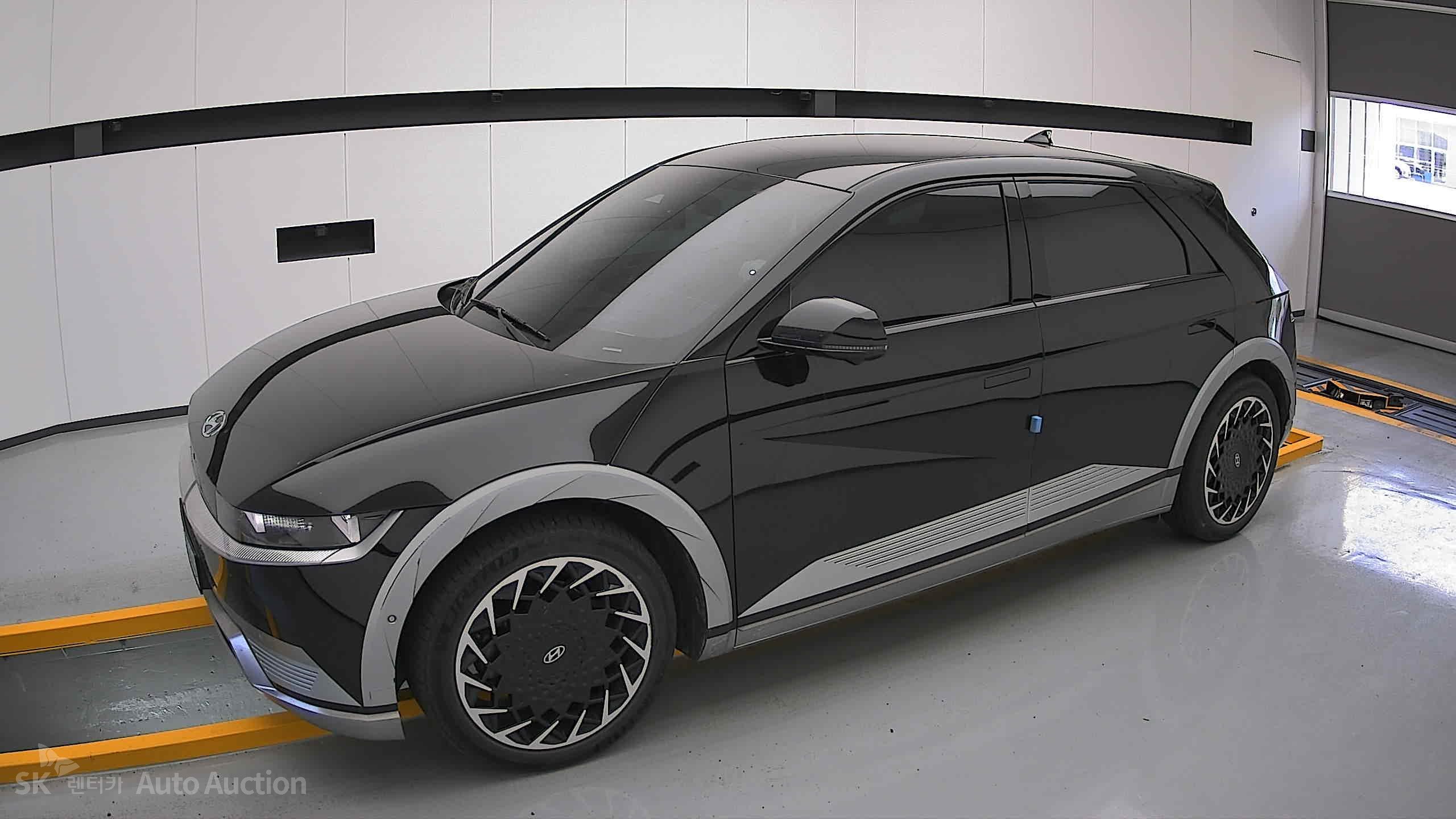 2022 - hyundai ioniq
