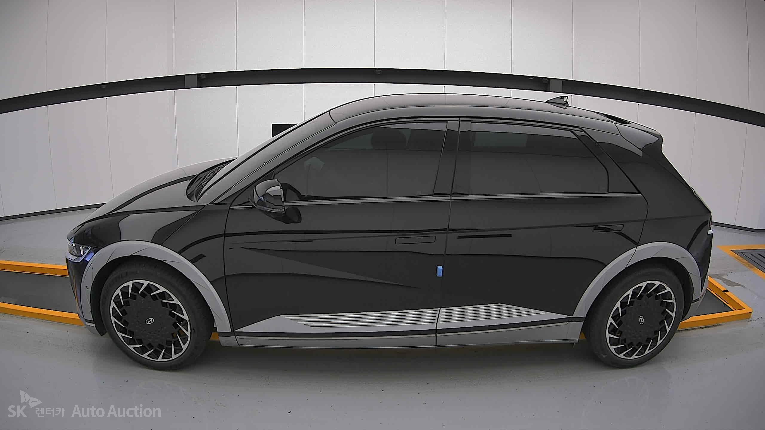 2022 - hyundai ioniq