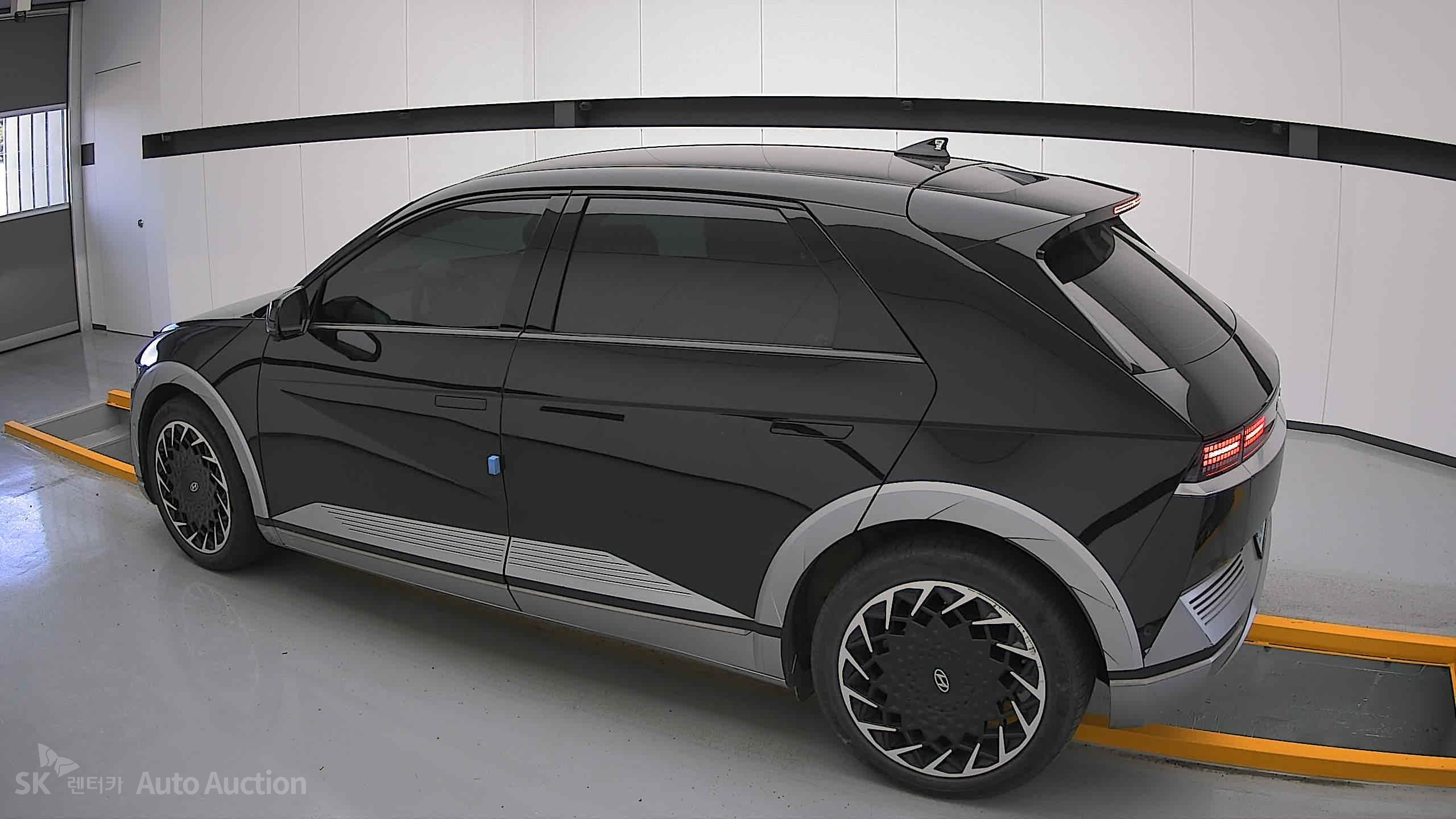 2022 - hyundai ioniq