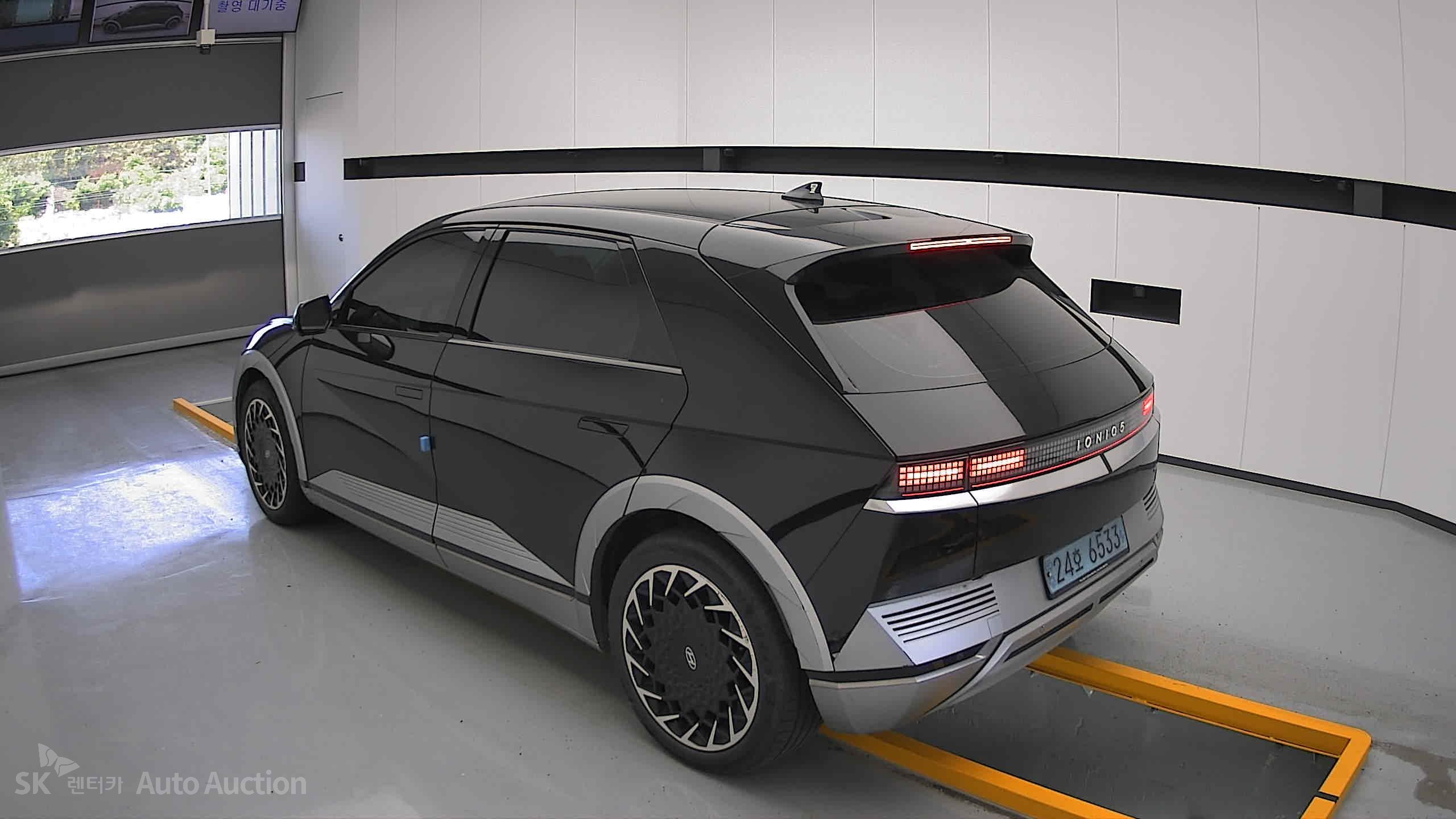 2022 - hyundai ioniq