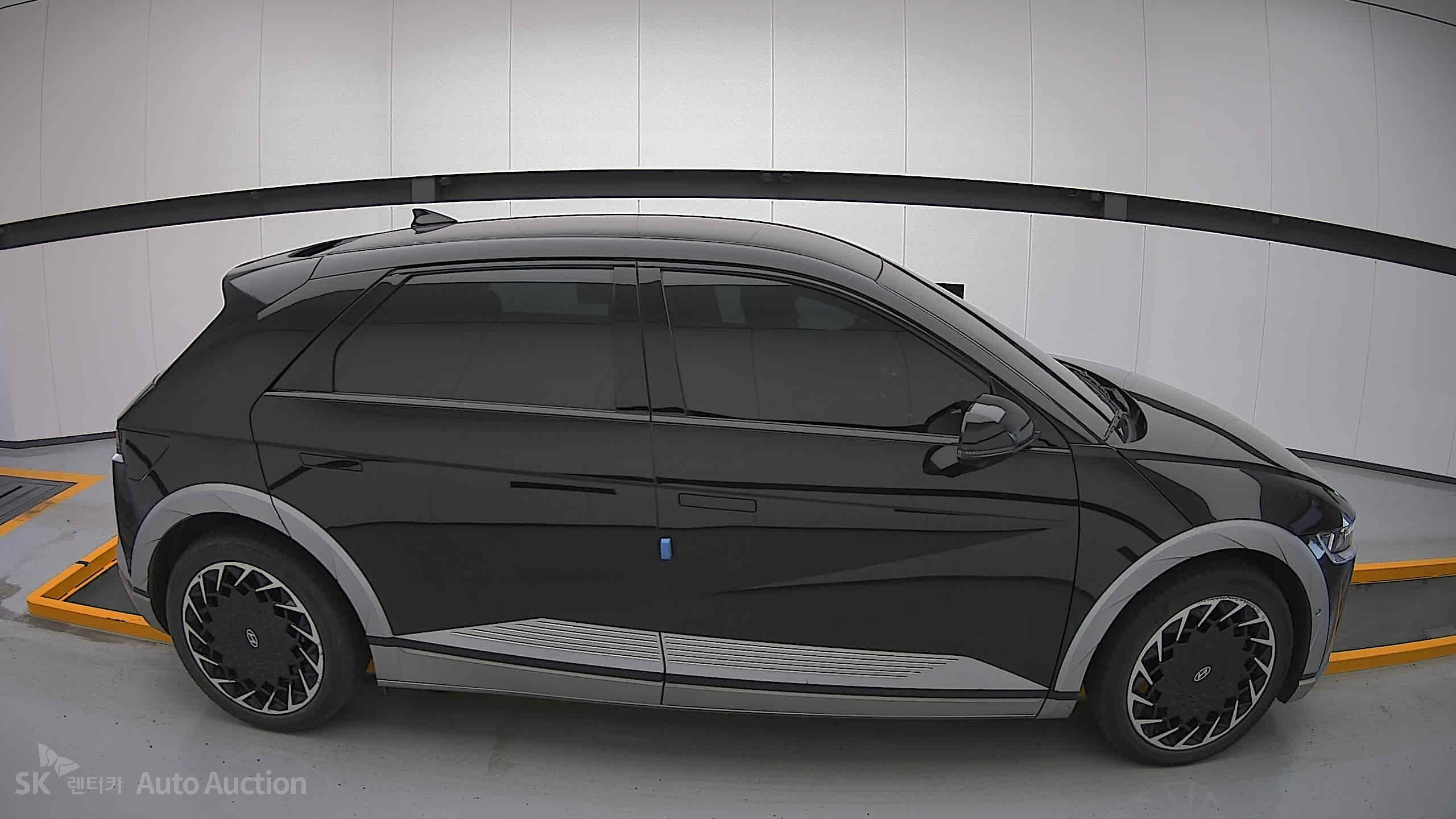 2022 - hyundai ioniq