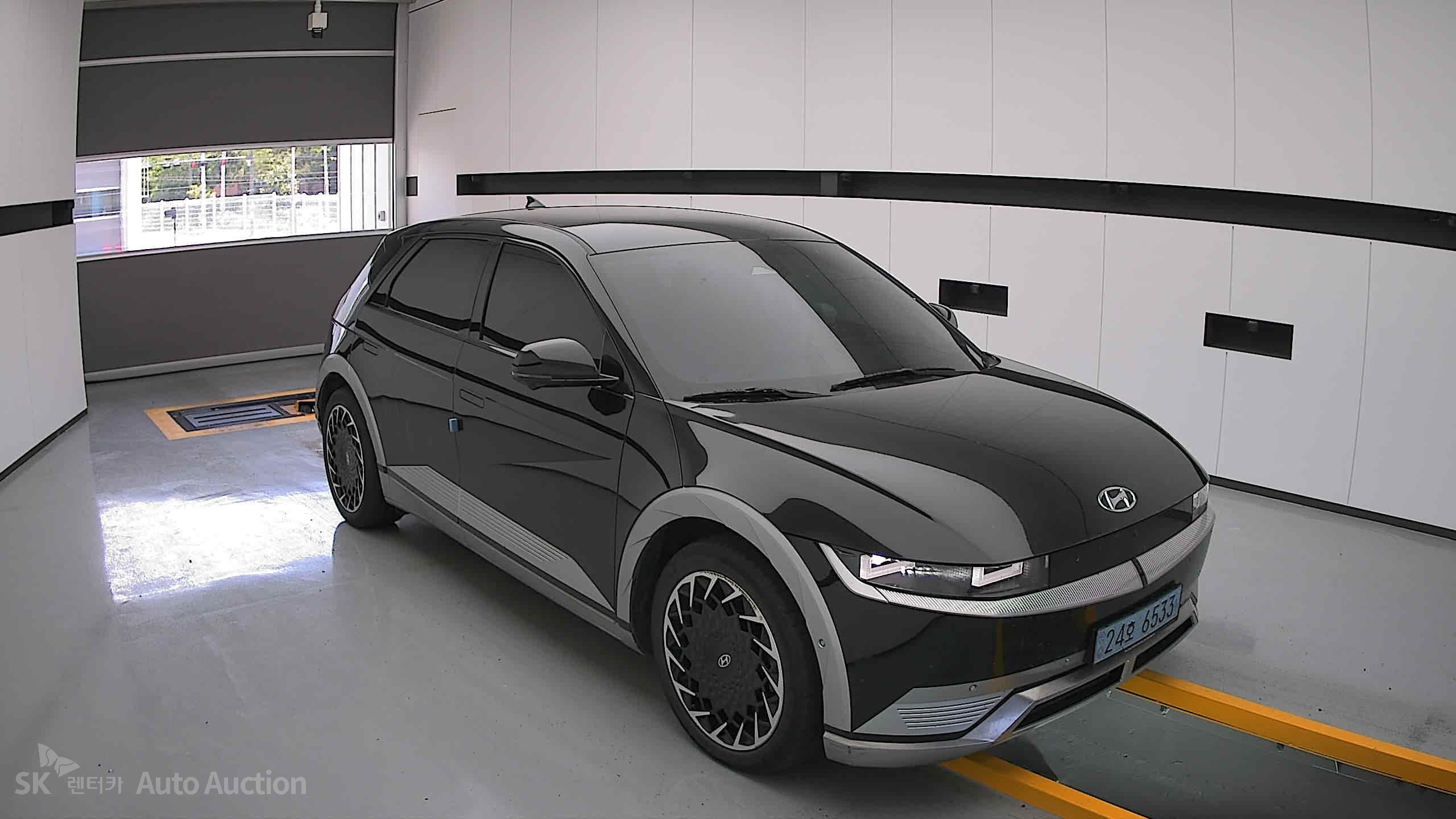 2022 - hyundai ioniq
