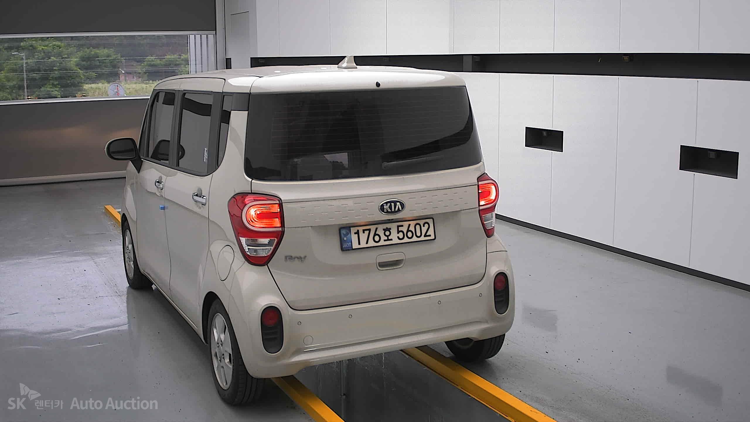 2021 - kia ray