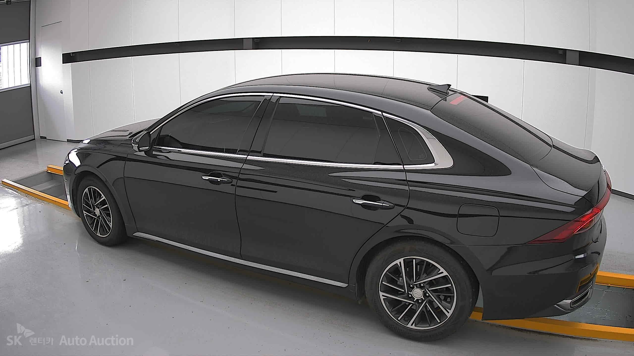 2021 - hyundai grandeur