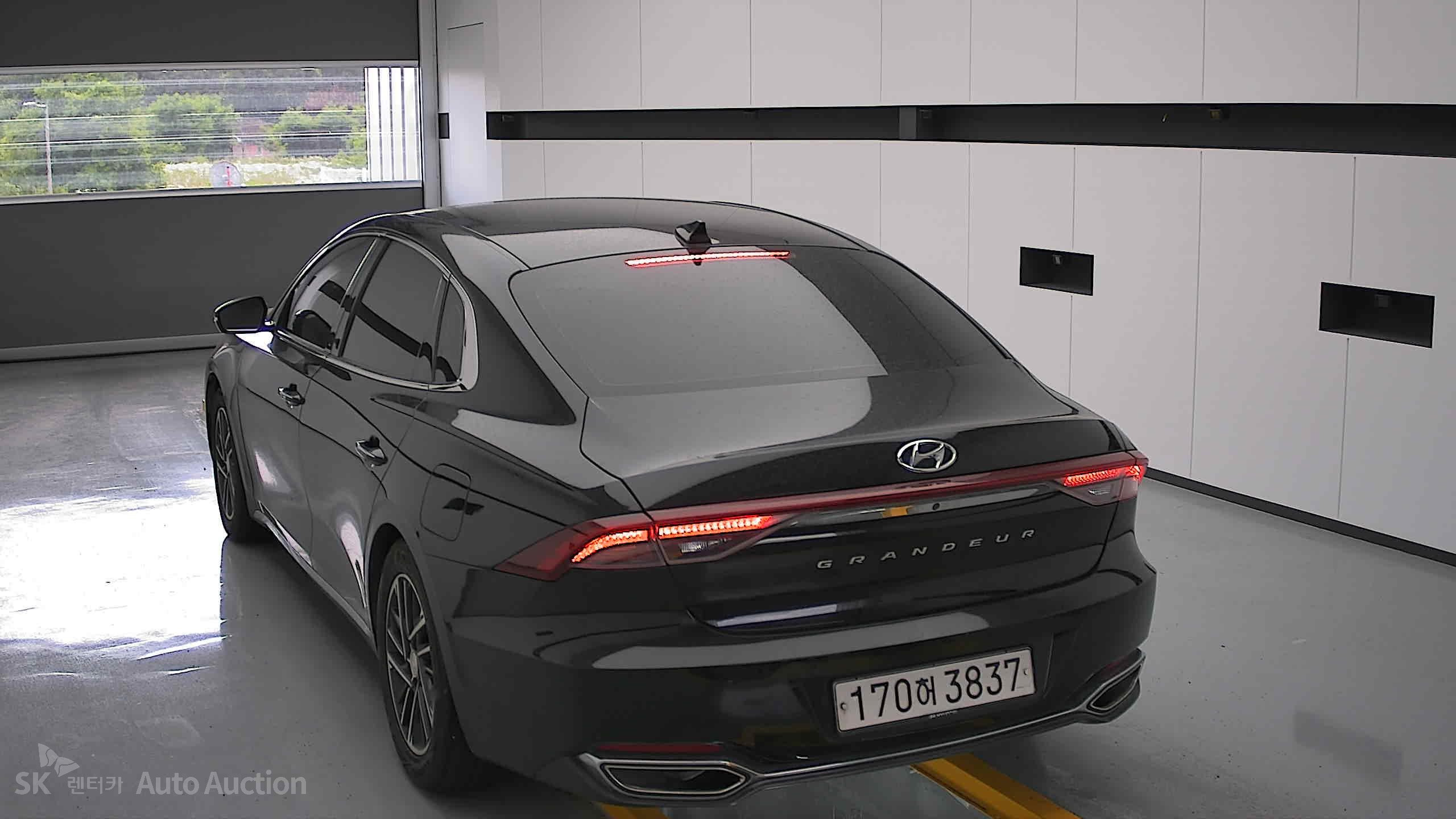 2021 - hyundai grandeur