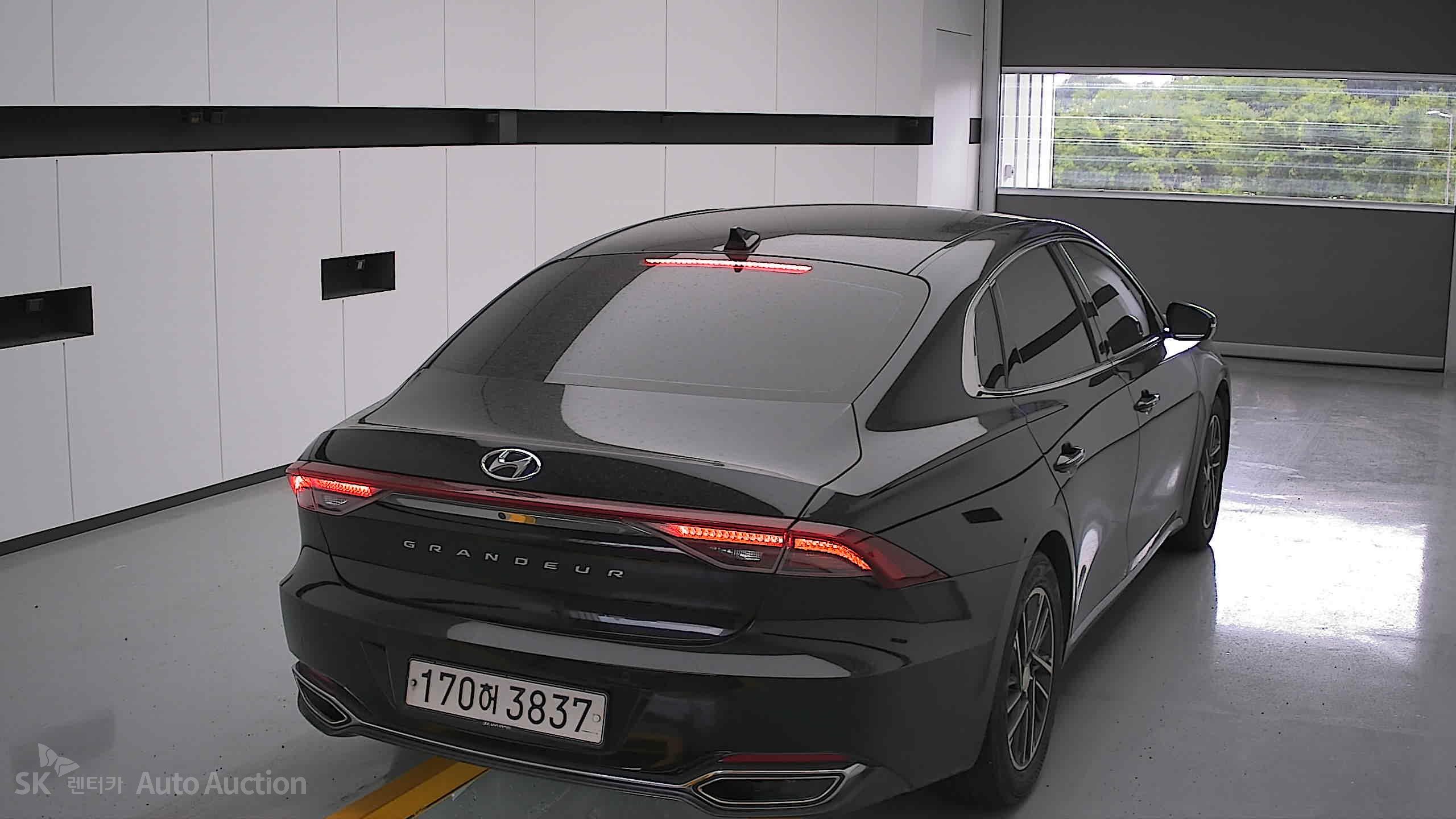 2021 - hyundai grandeur