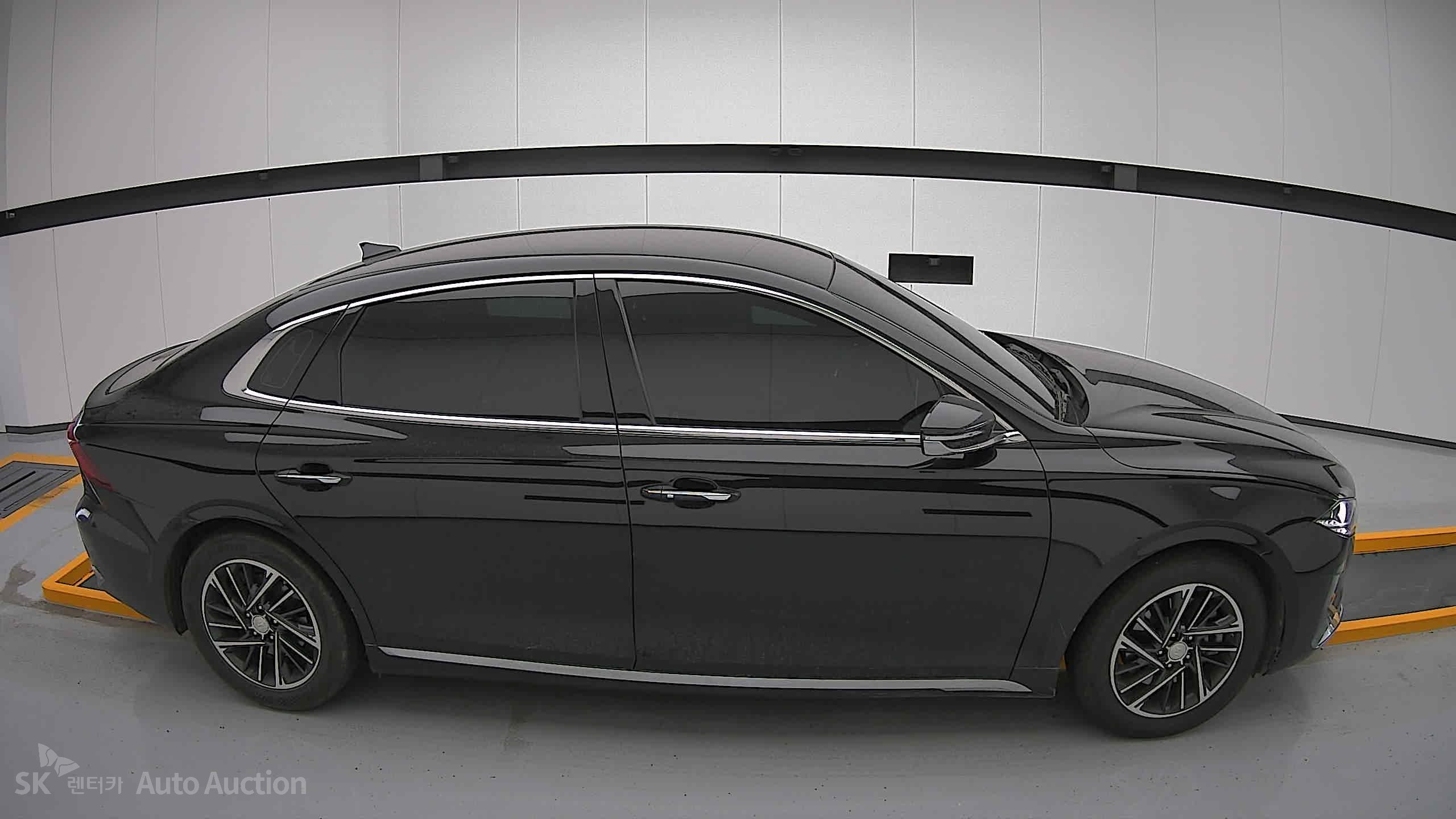 2021 - hyundai grandeur