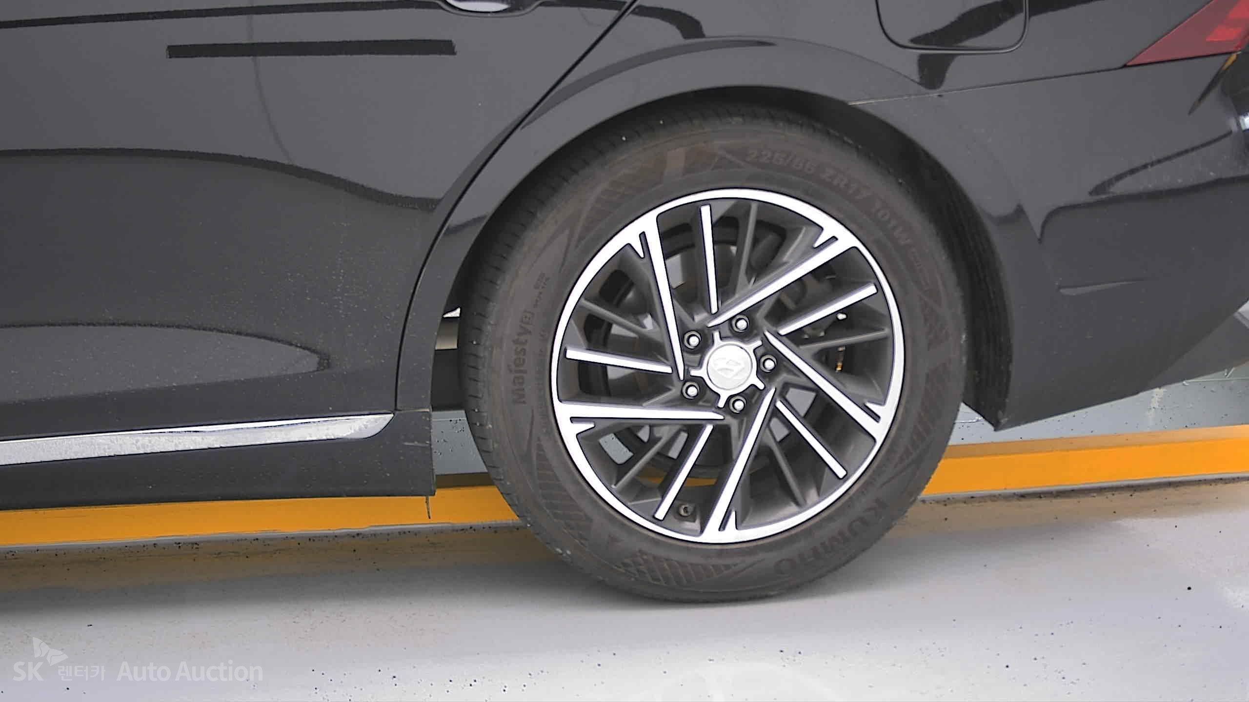 2021 - hyundai grandeur