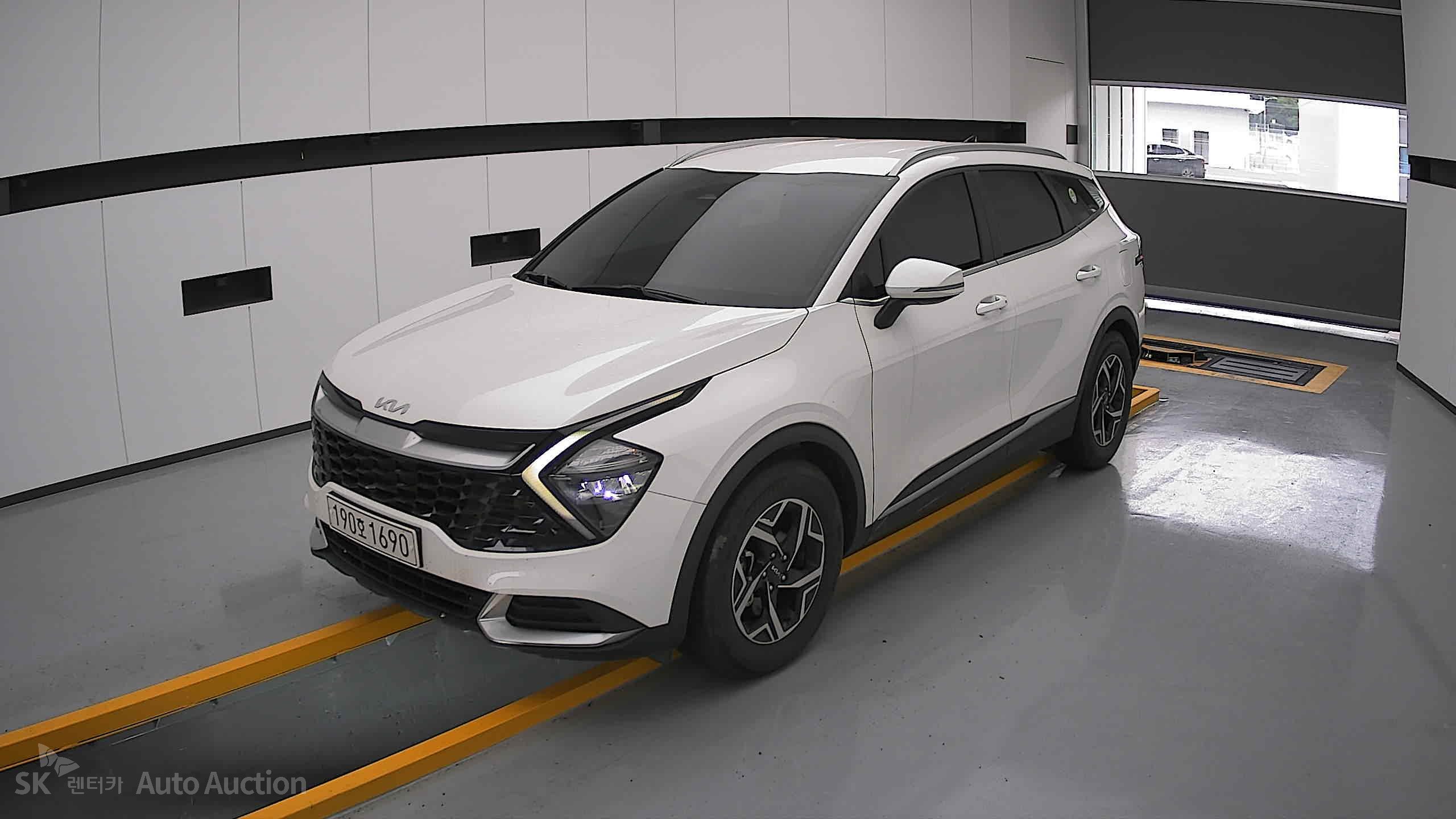 2022 - kia sportage