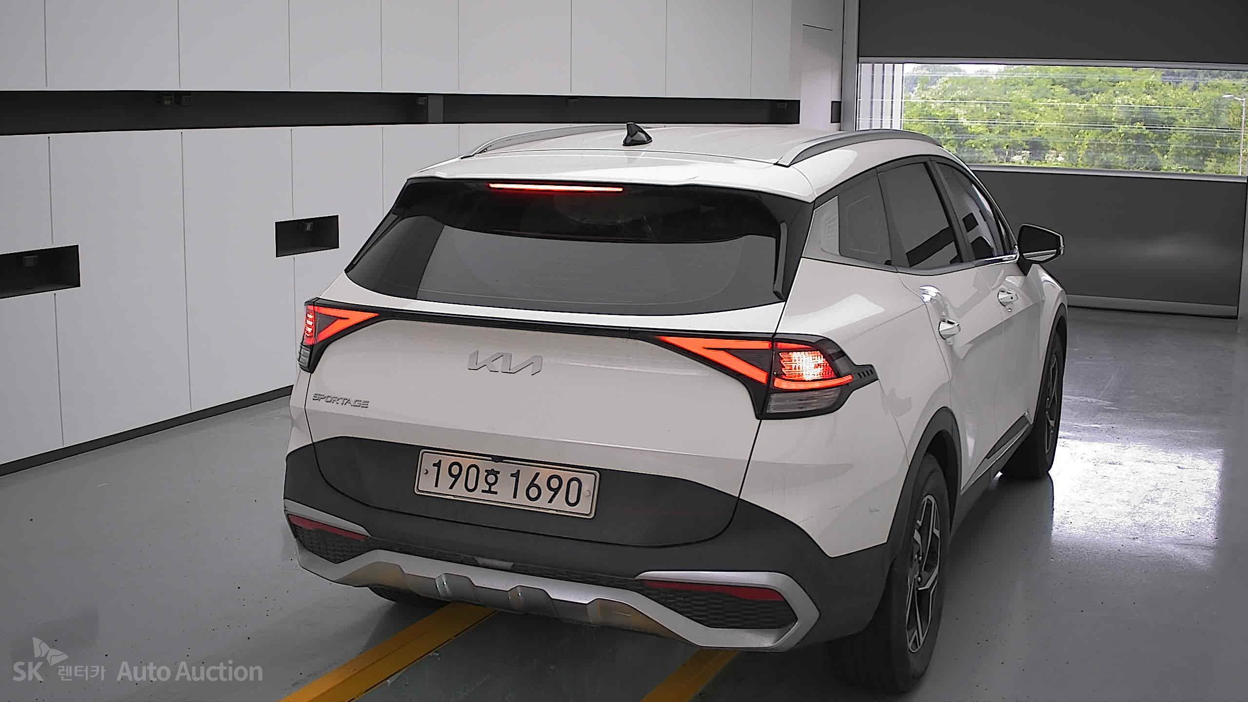 2022 - kia sportage