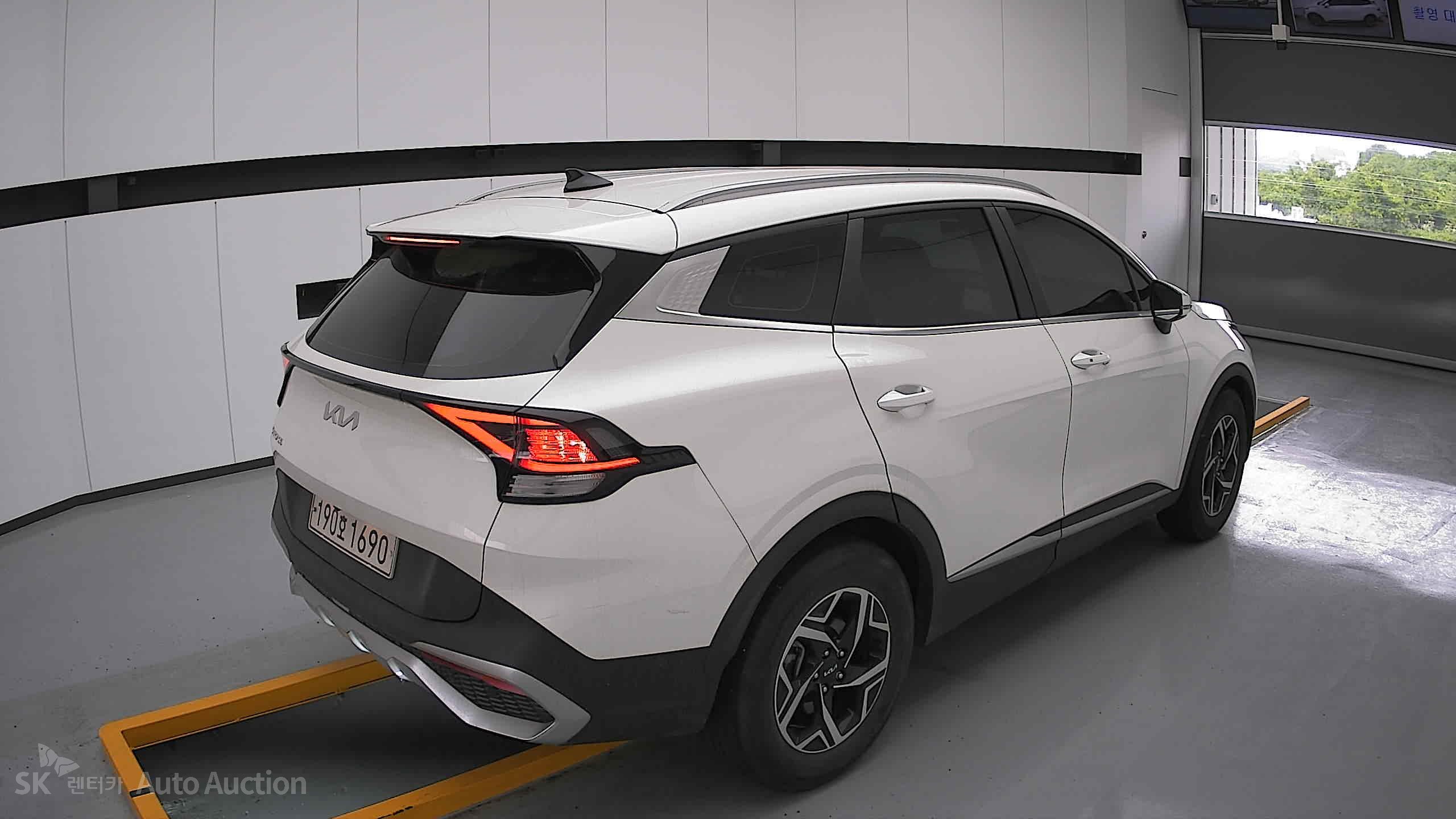 2022 - kia sportage